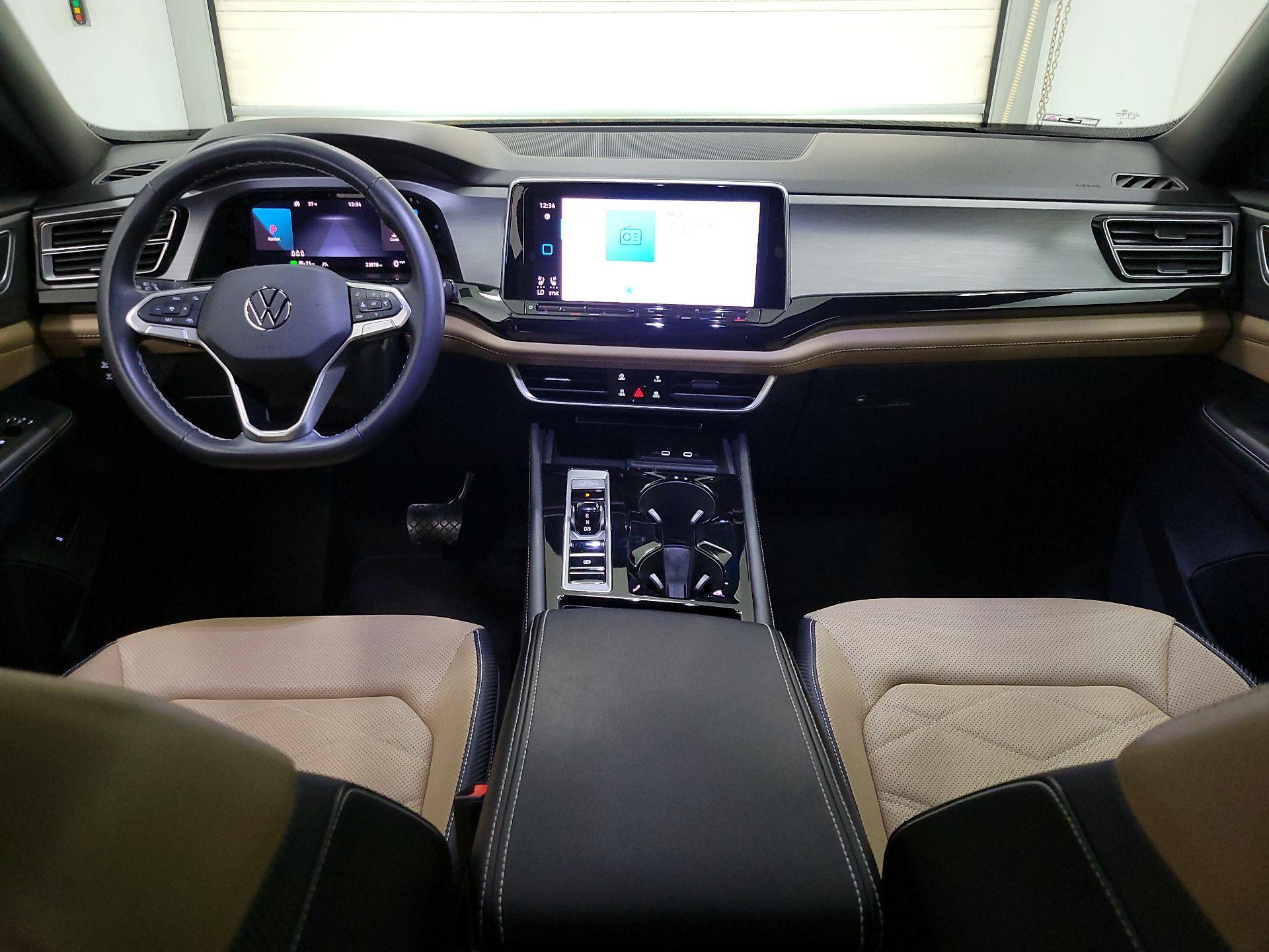 Thumbnail: 2024 Volkswagen Atlas - 9