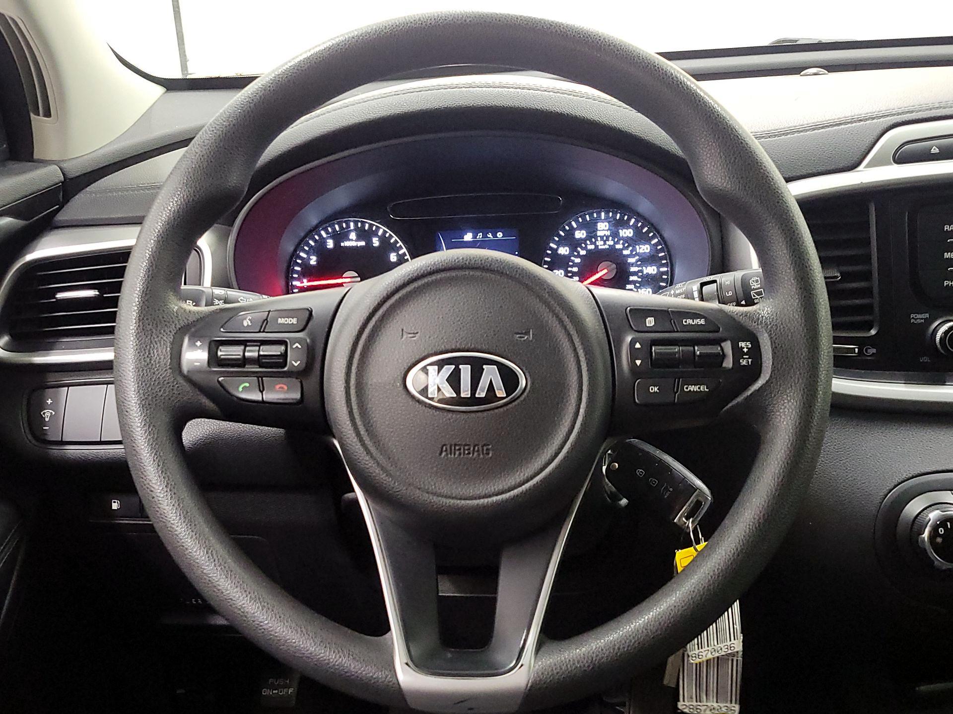 Thumbnail: 2016 Kia Sorento - 10