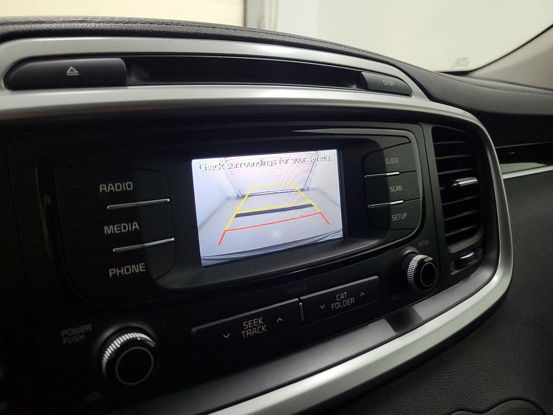 Thumbnail: 2016 Kia Sorento - 14