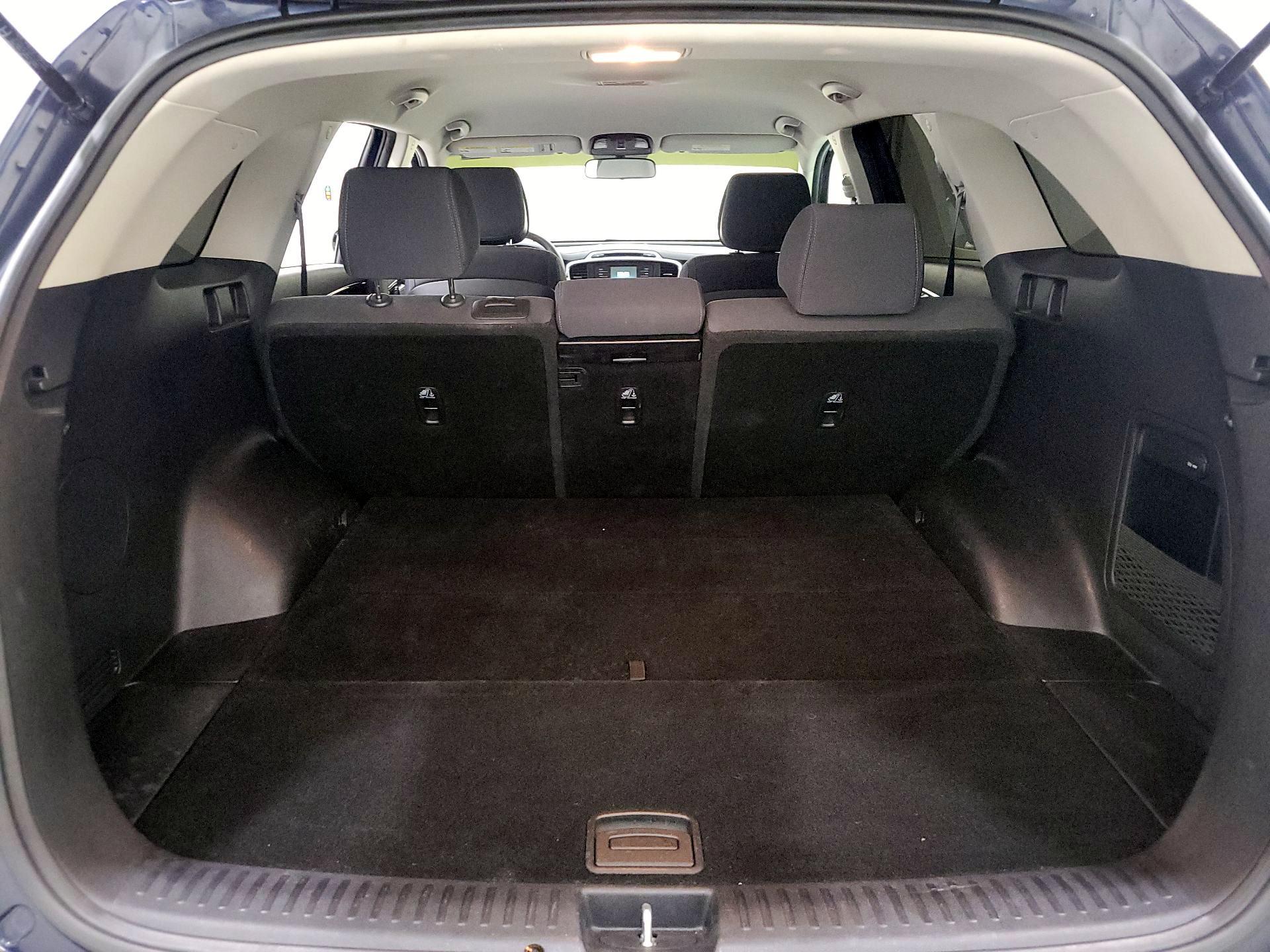 Thumbnail: 2016 Kia Sorento - 20