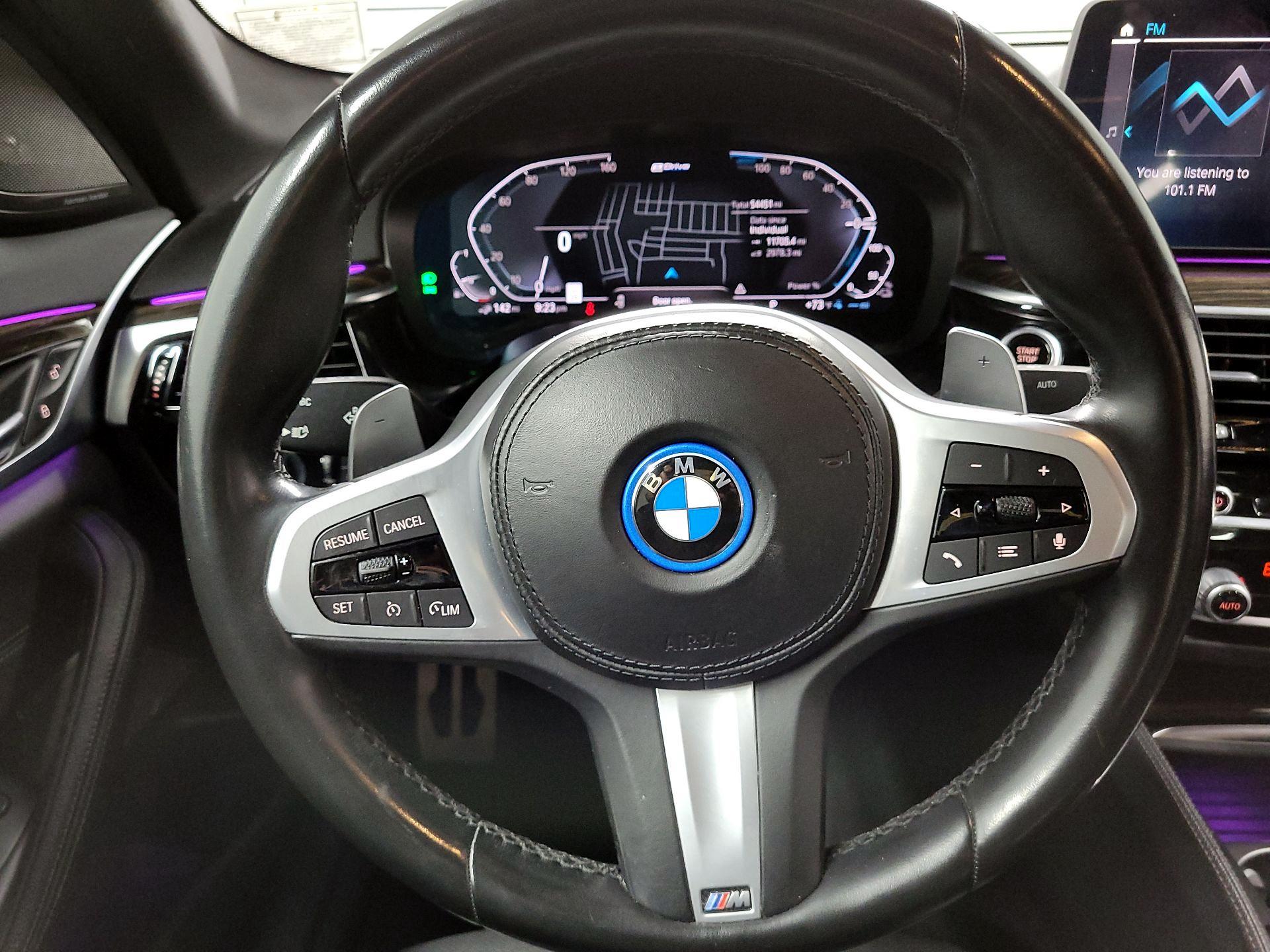 Thumbnail: 2022 BMW 5 Series - 10