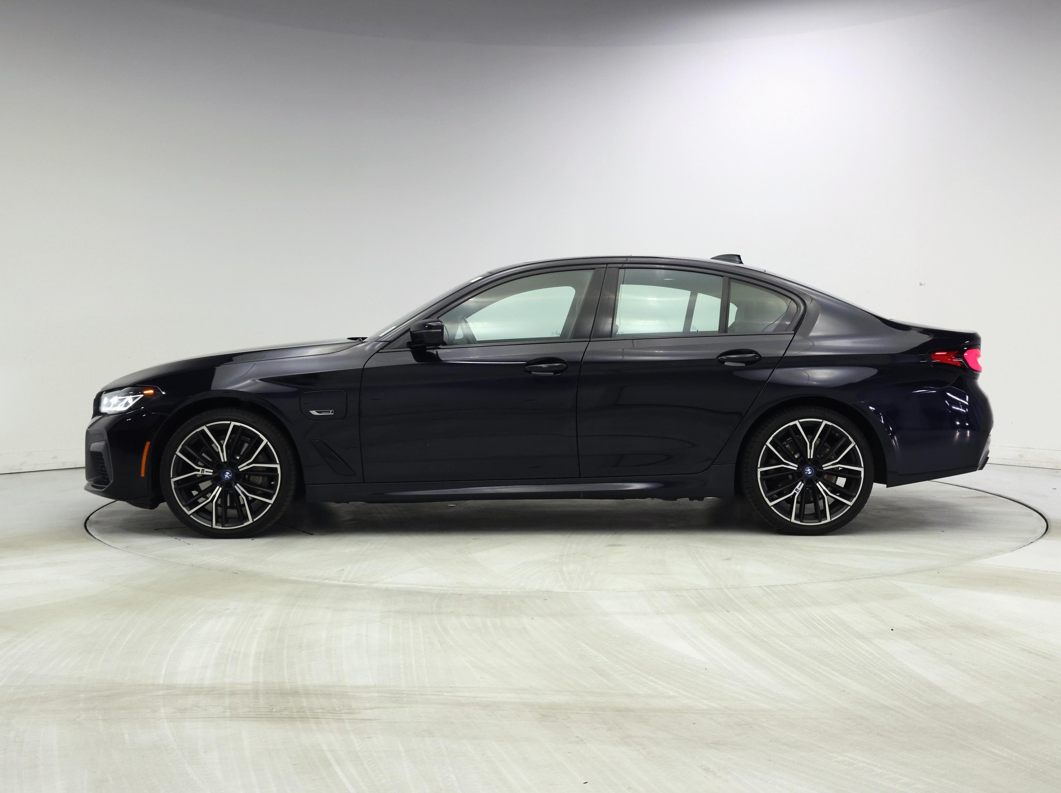 Thumbnail: 2022 BMW 5 Series - 3