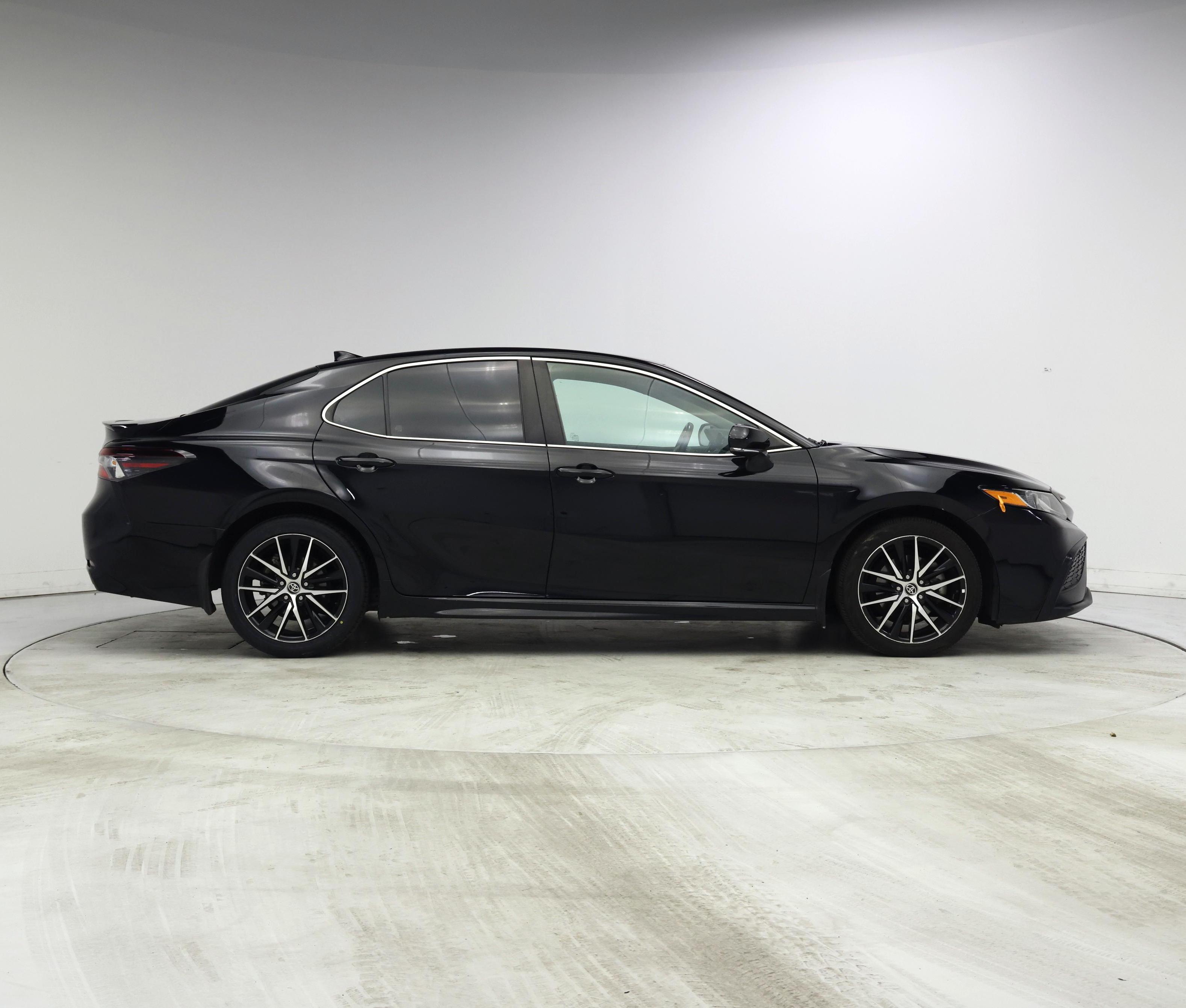 Thumbnail: 2023 Toyota Camry - 7