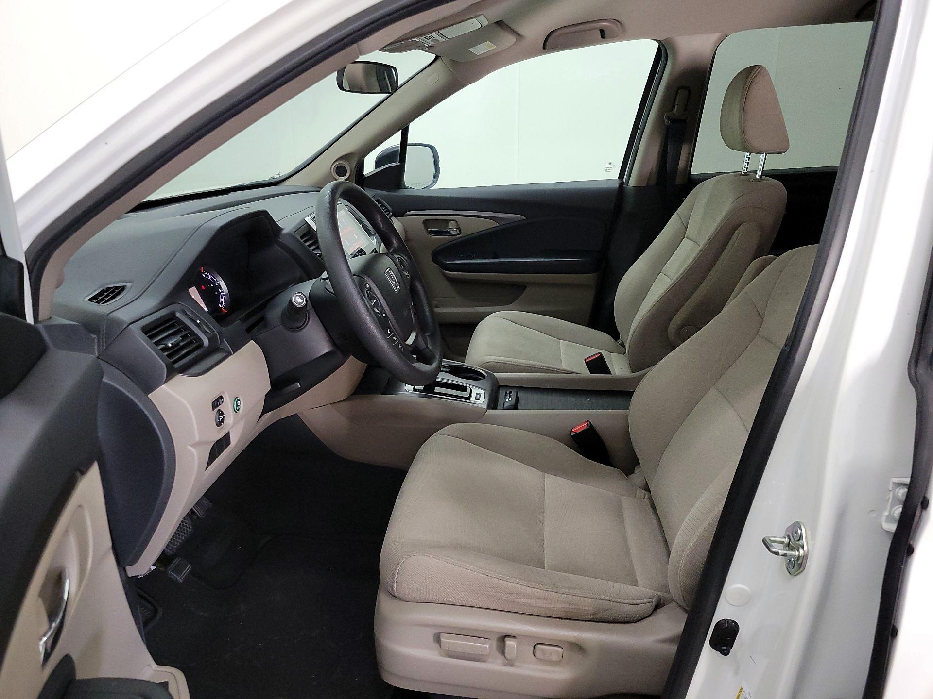 Thumbnail: 2018 Honda Pilot - 9