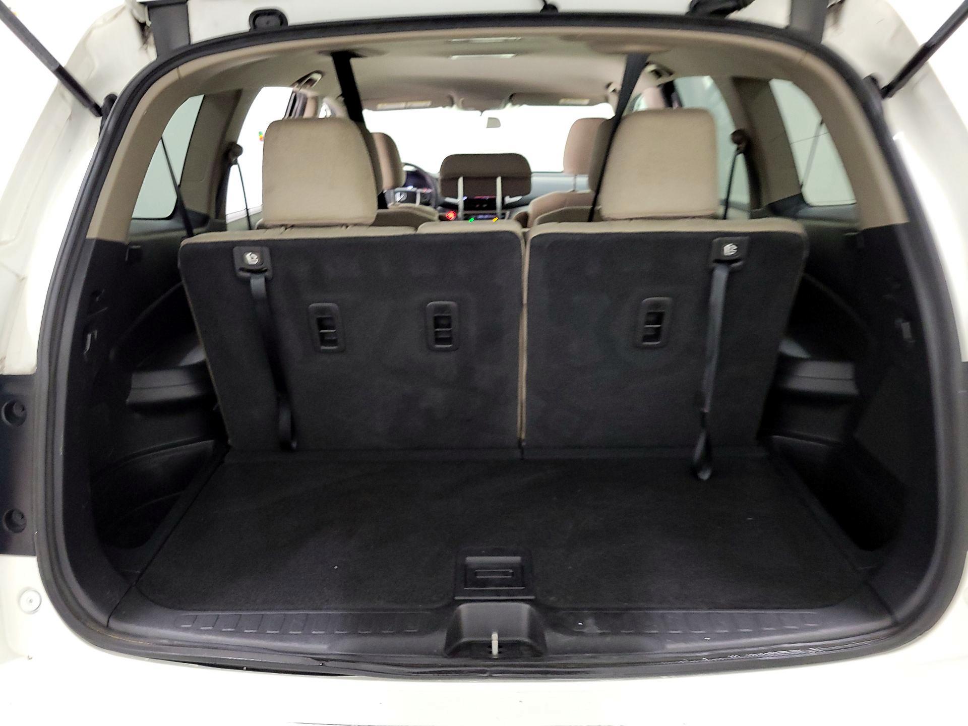 Thumbnail: 2018 Honda Pilot - 19