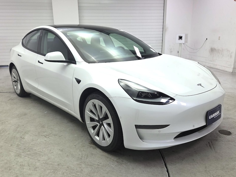 2021 Tesla Model 3 Standard Range Plus