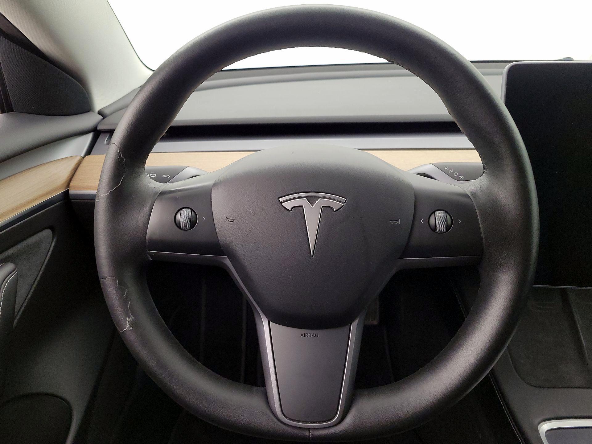 Thumbnail: 2022 Tesla Model 3 - 10