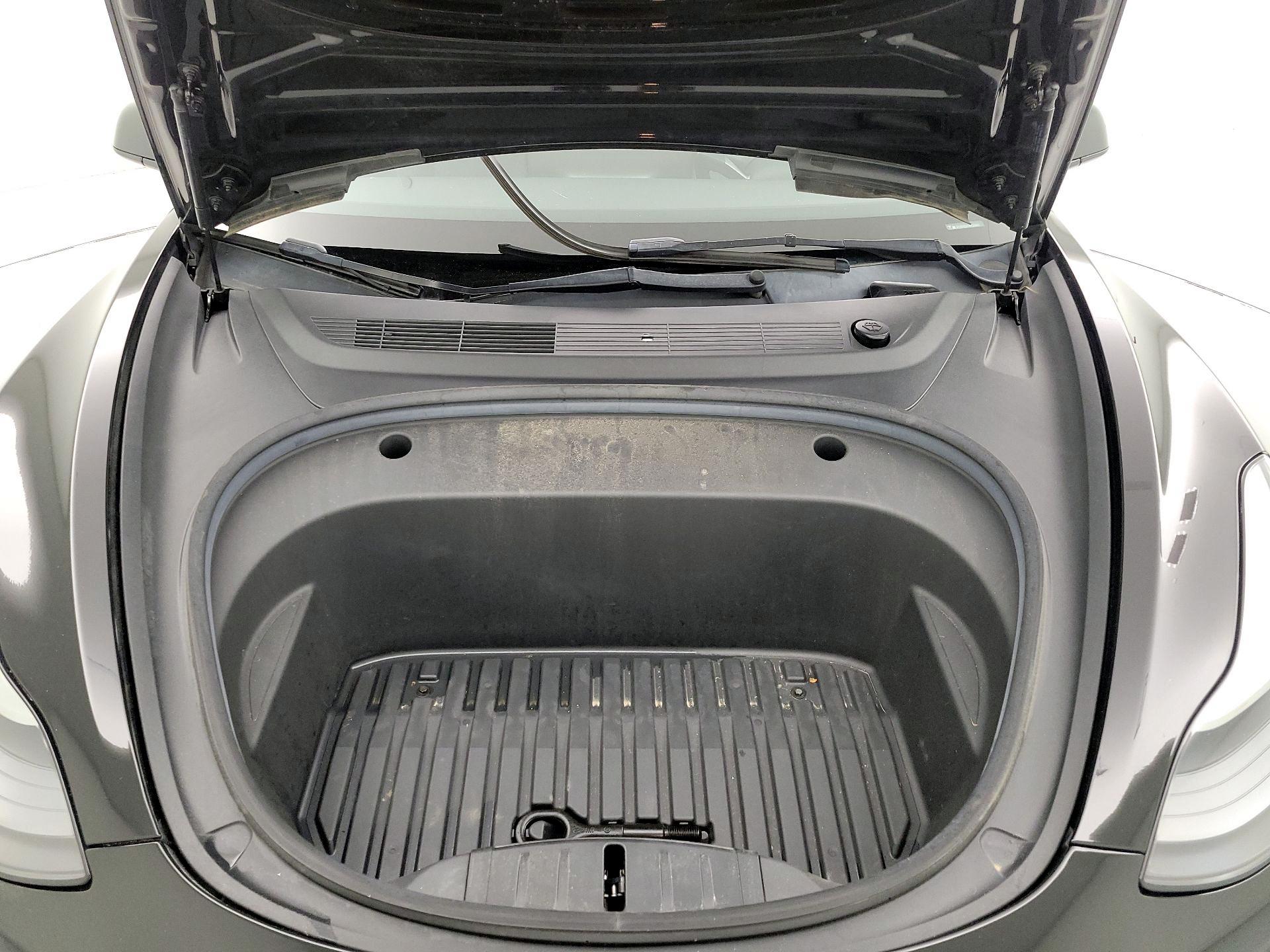 Thumbnail: 2022 Tesla Model 3 - 20