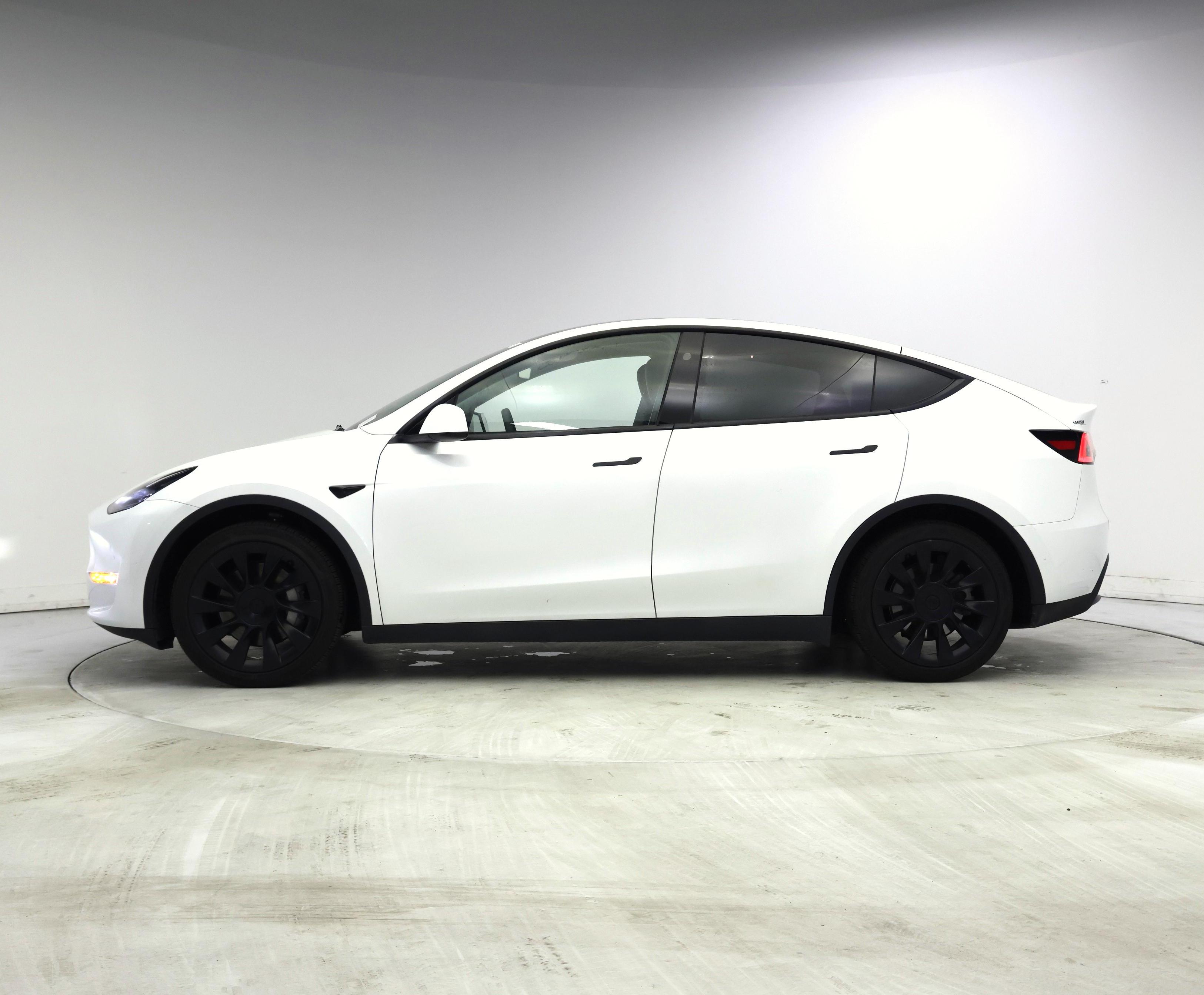 Thumbnail: 2023 Tesla Model Y - 3