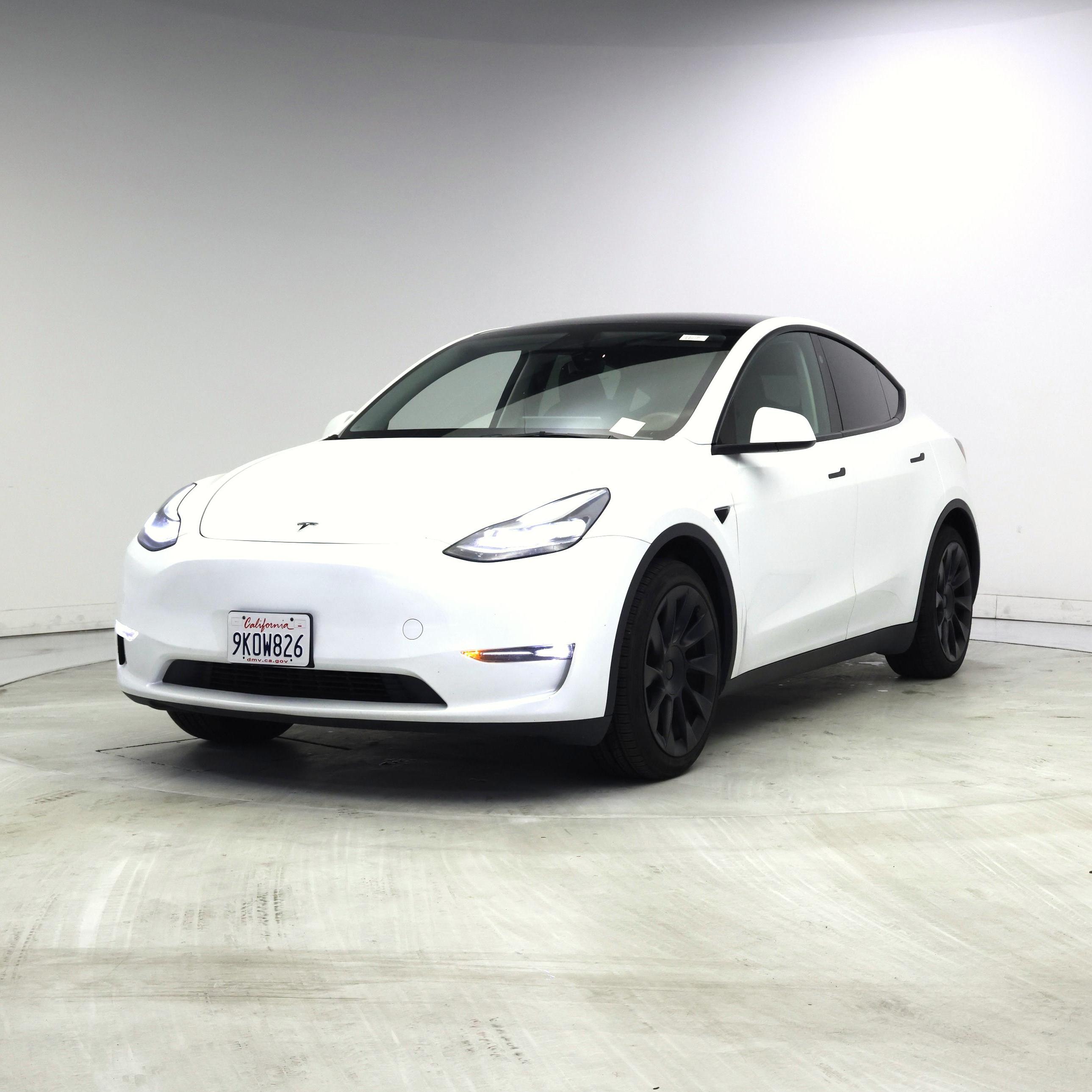 Thumbnail: 2023 Tesla Model Y - 4