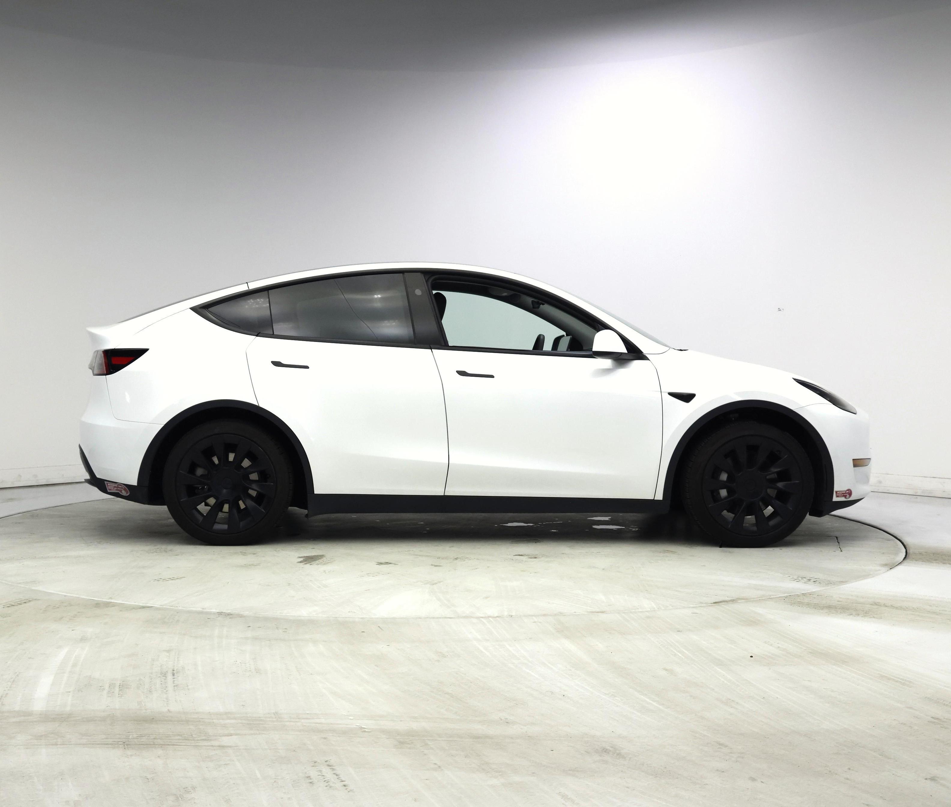 Thumbnail: 2023 Tesla Model Y - 7