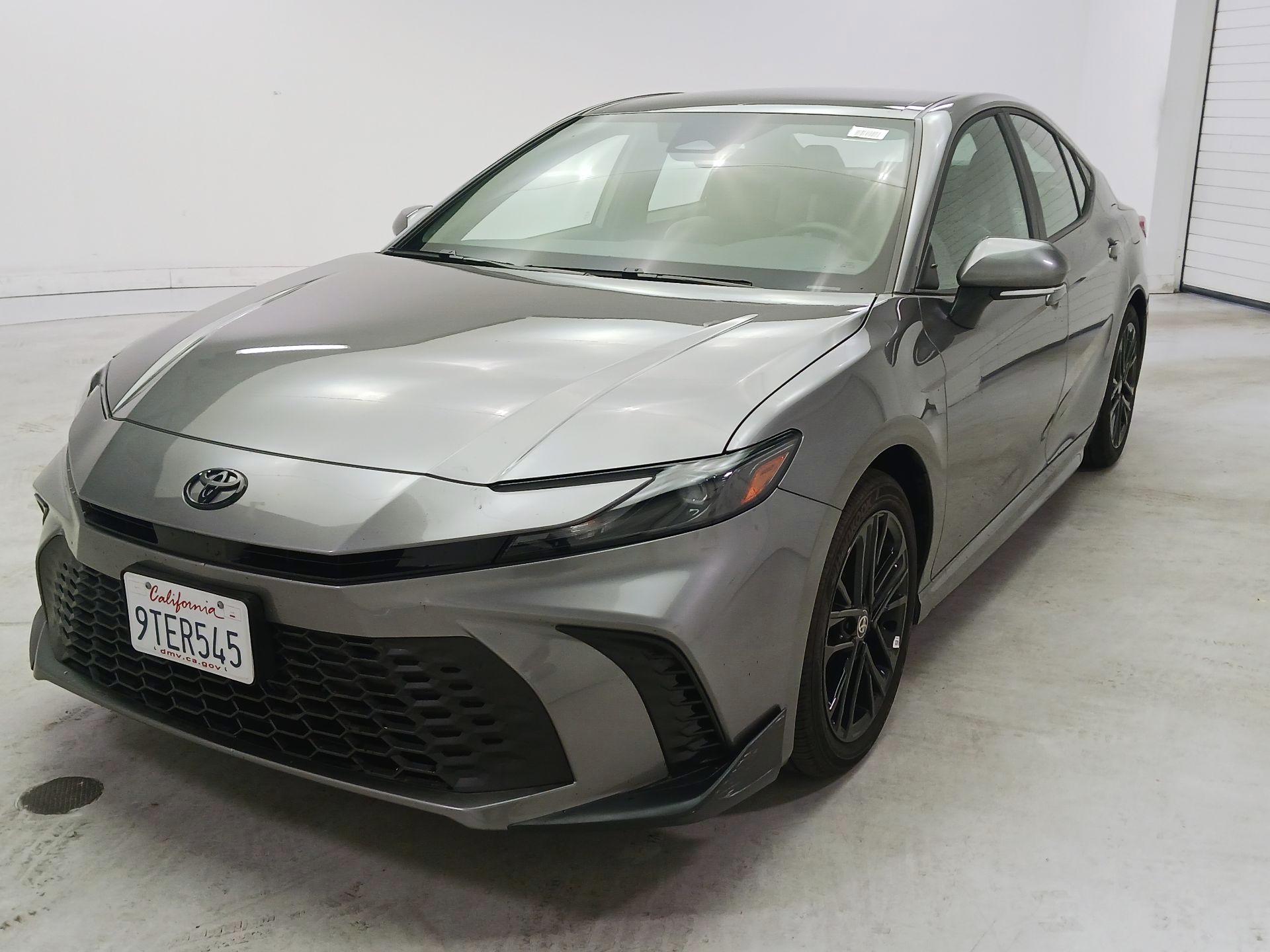 Thumbnail: 2025 Toyota Camry - 3