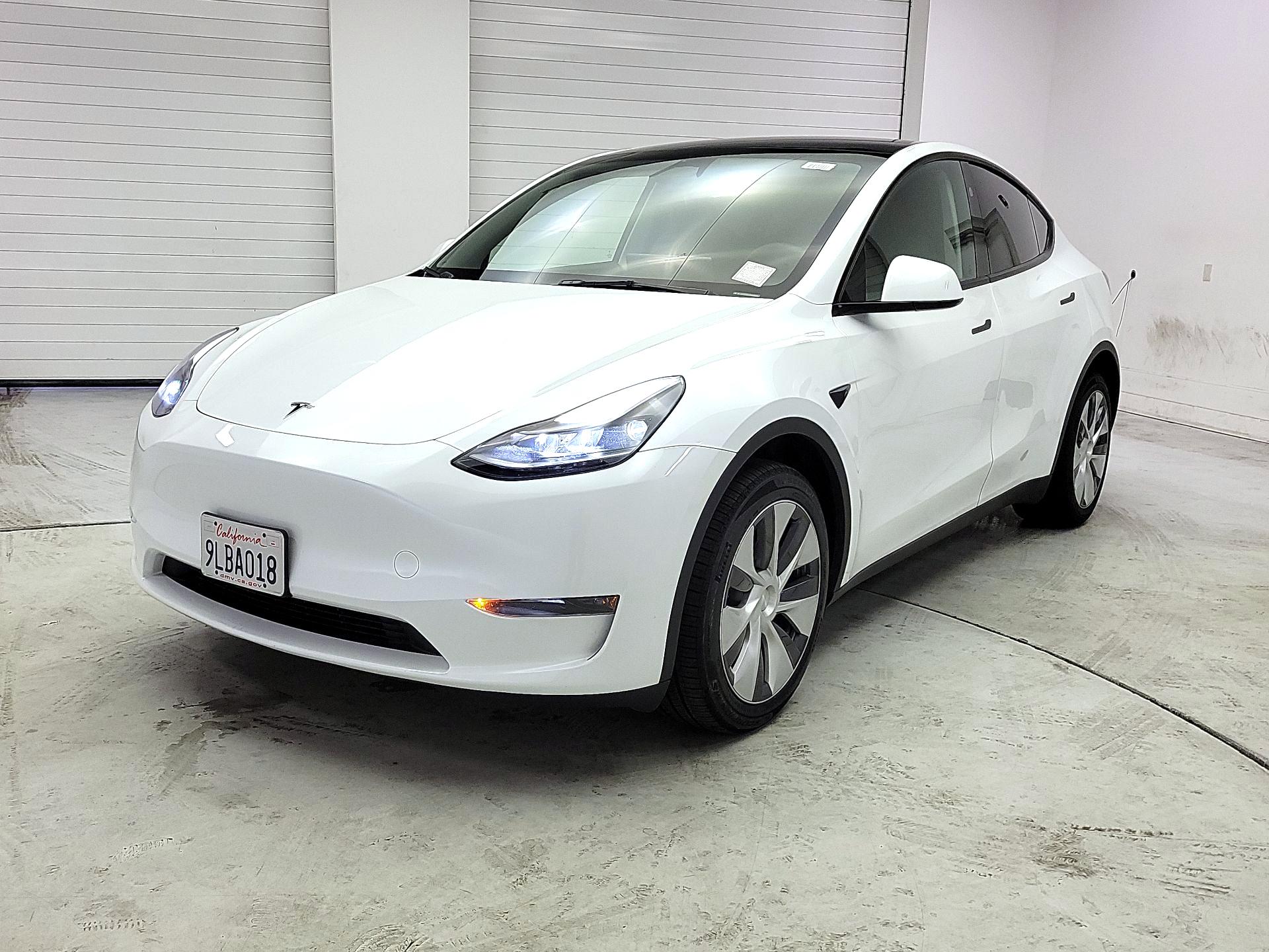 Thumbnail: 2024 Tesla Model Y - 3