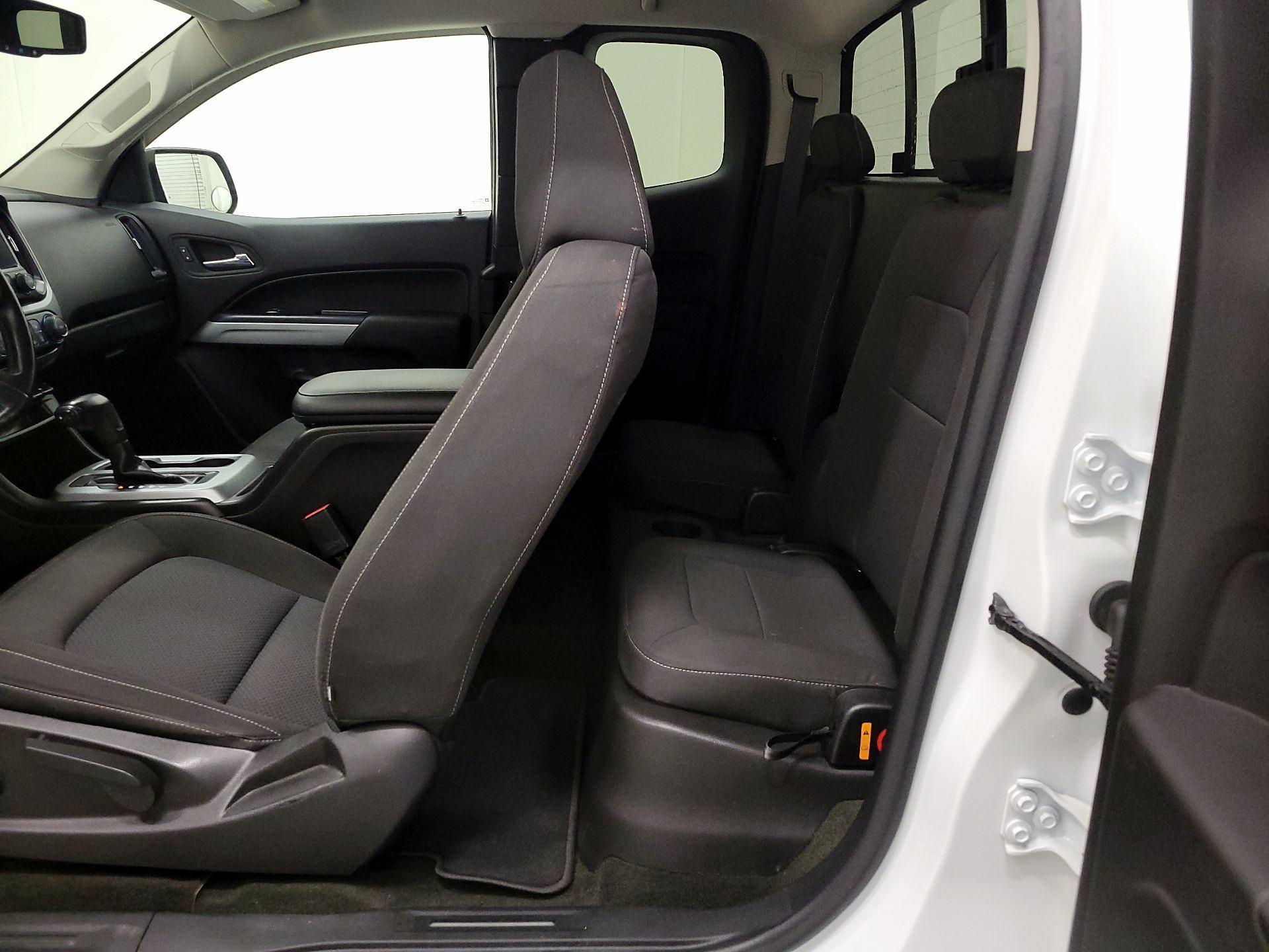 Thumbnail: 2017 Chevrolet Colorado - 18
