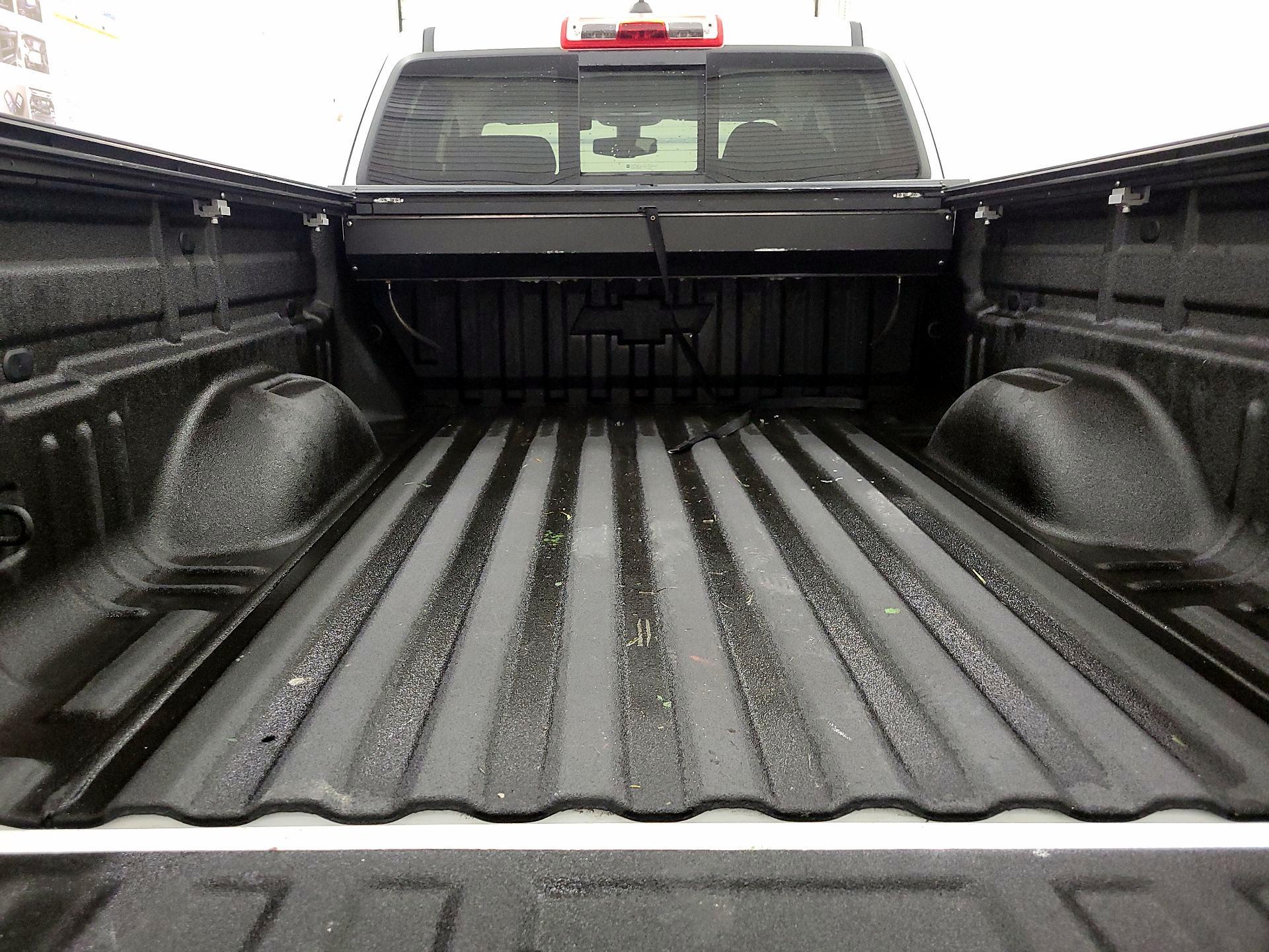 Thumbnail: 2017 Chevrolet Colorado - 19
