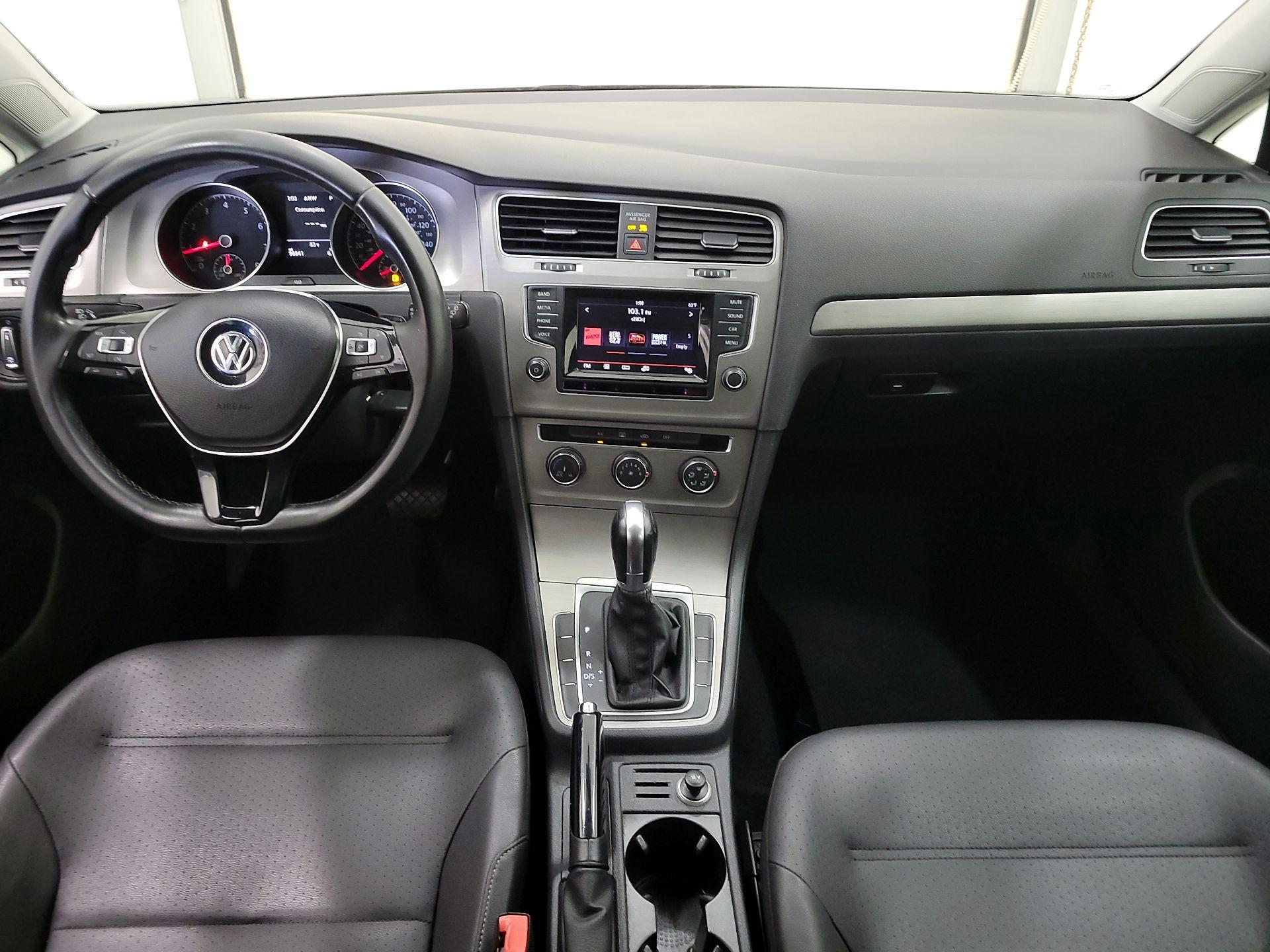 Thumbnail: 2015 Volkswagen Golf - 9