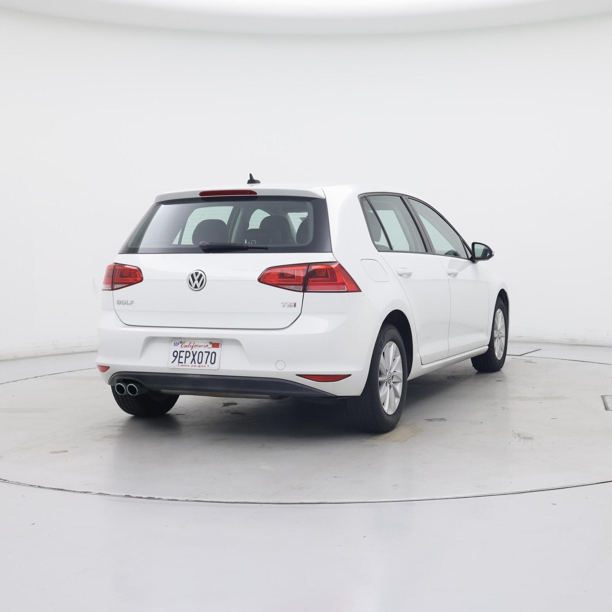 Thumbnail: 2015 Volkswagen Golf - 8
