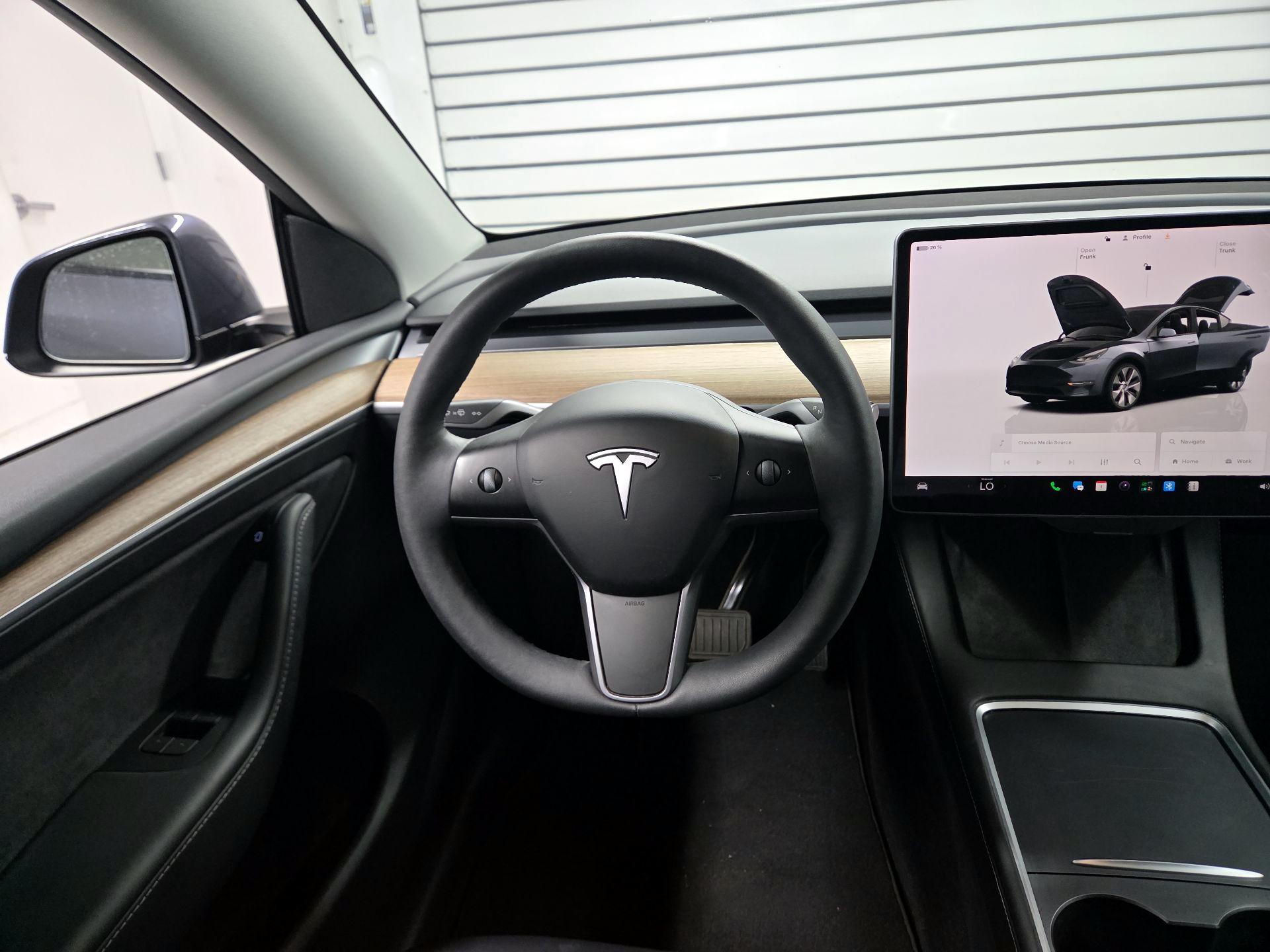 Thumbnail: 2023 Tesla Model Y - 10