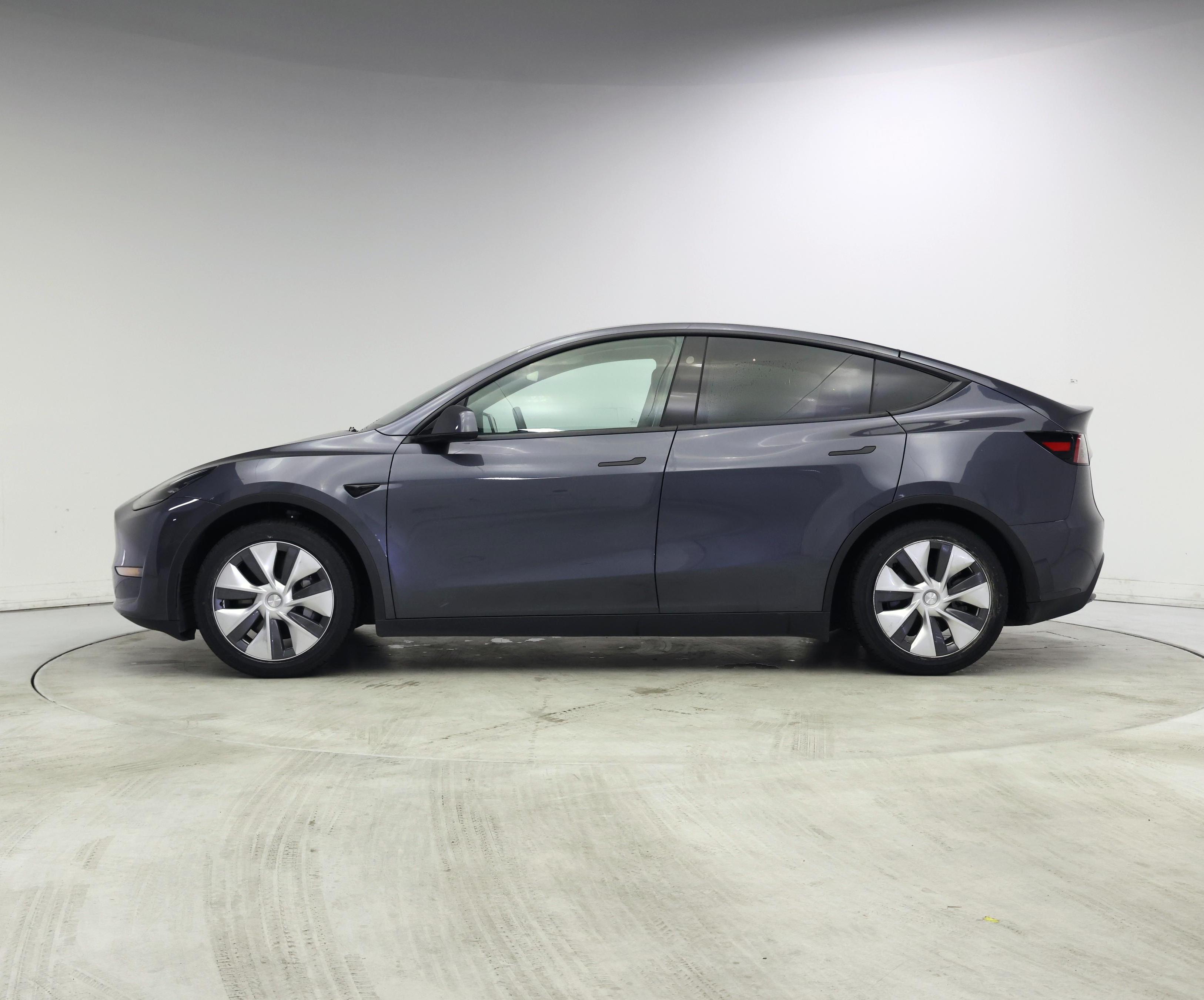 Thumbnail: 2023 Tesla Model Y - 3