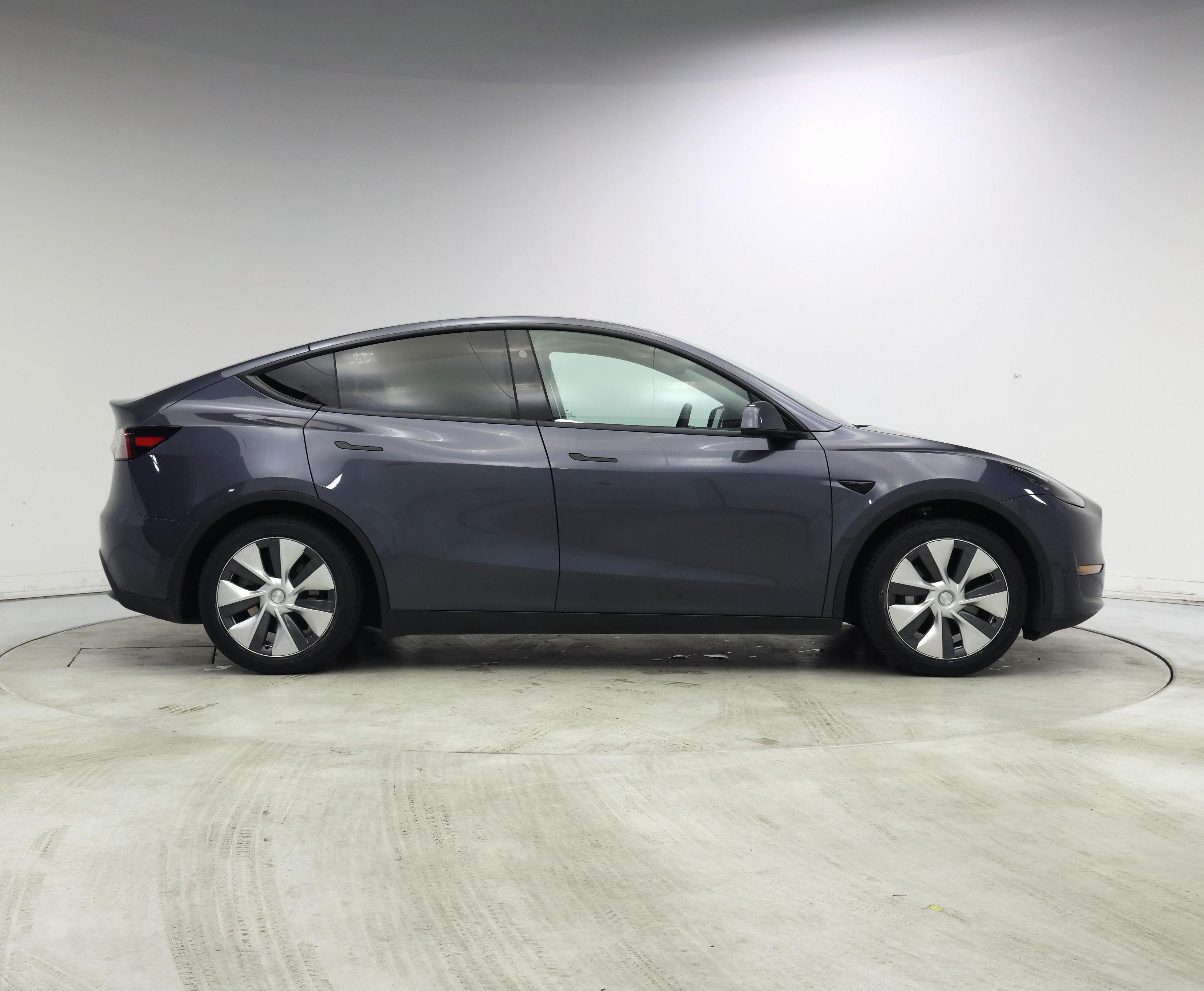 Thumbnail: 2023 Tesla Model Y - 7