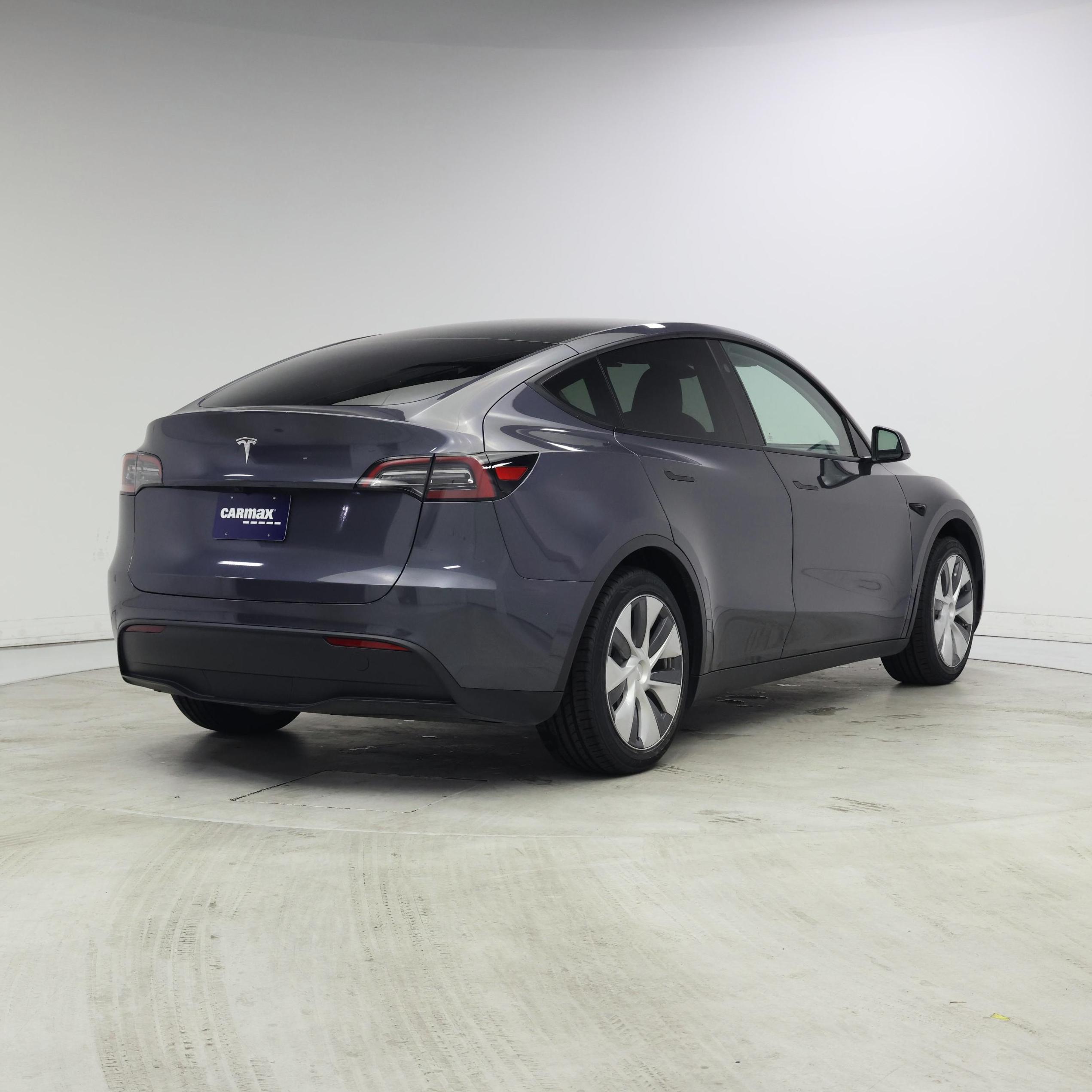 Thumbnail: 2023 Tesla Model Y - 8