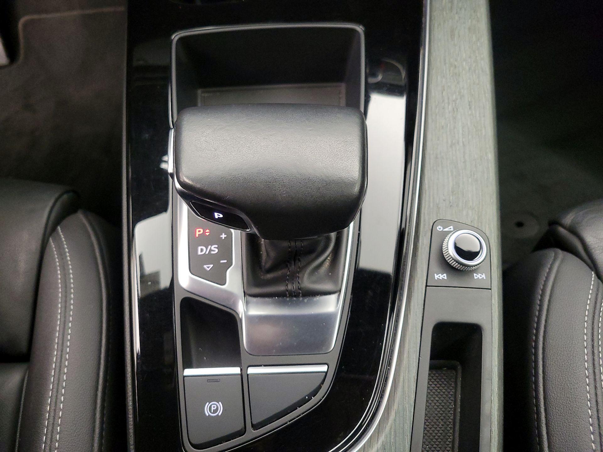 Thumbnail: 2020 Audi A4 - 17