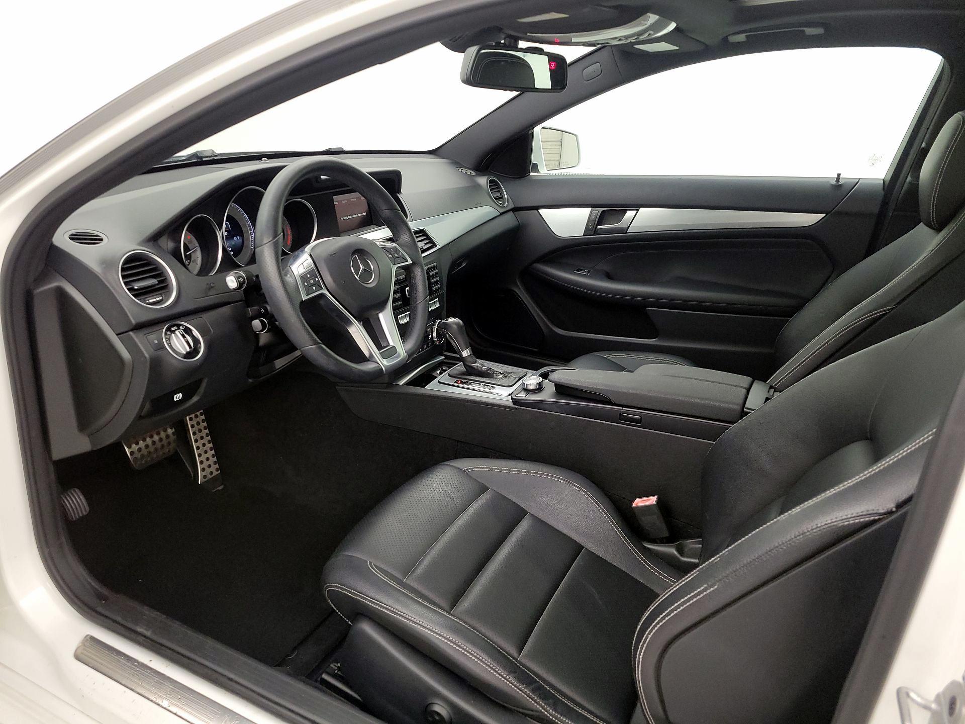 Thumbnail: 2015 Mercedes-Benz C-Class - 11