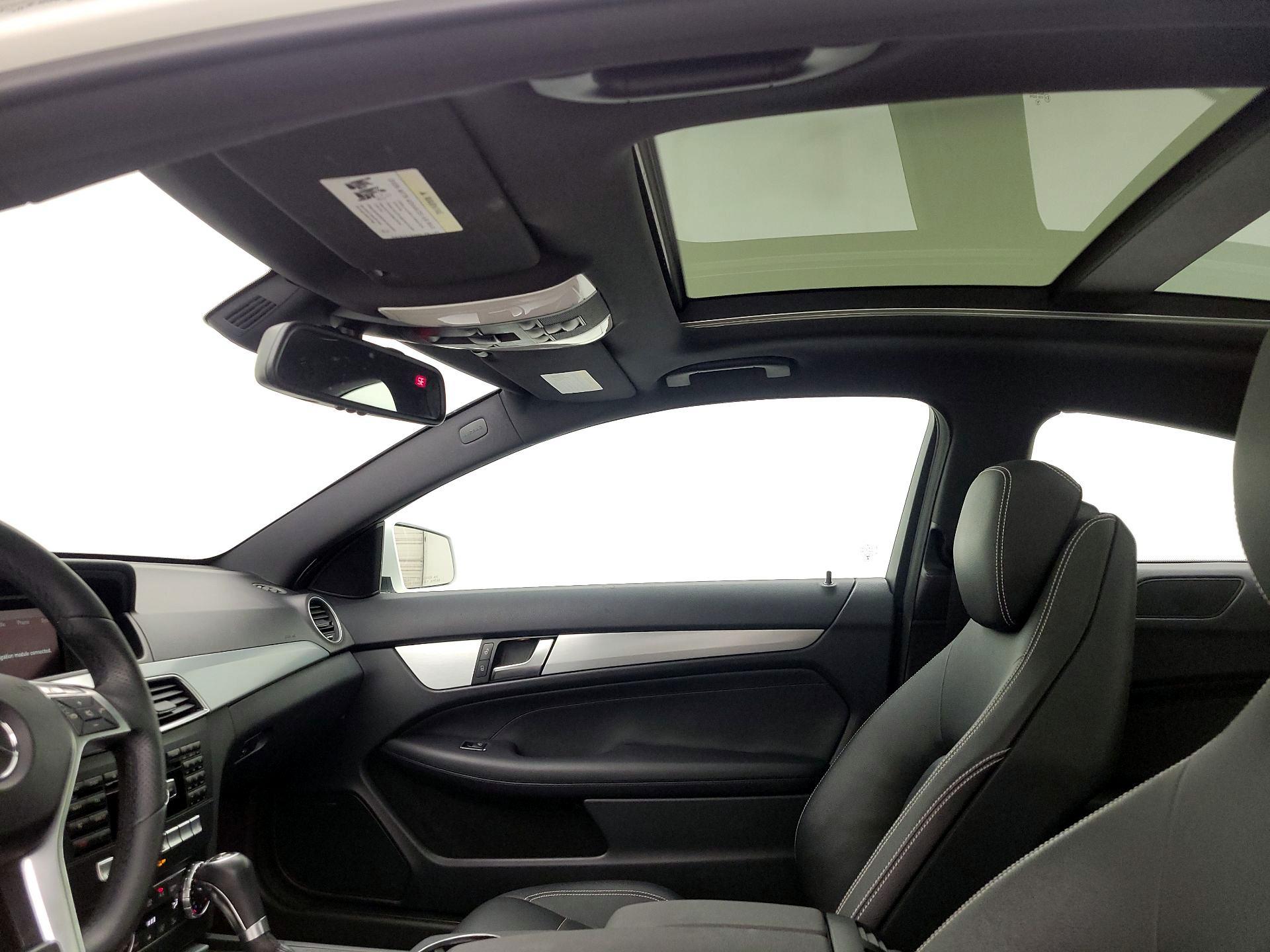 Thumbnail: 2015 Mercedes-Benz C-Class - 17