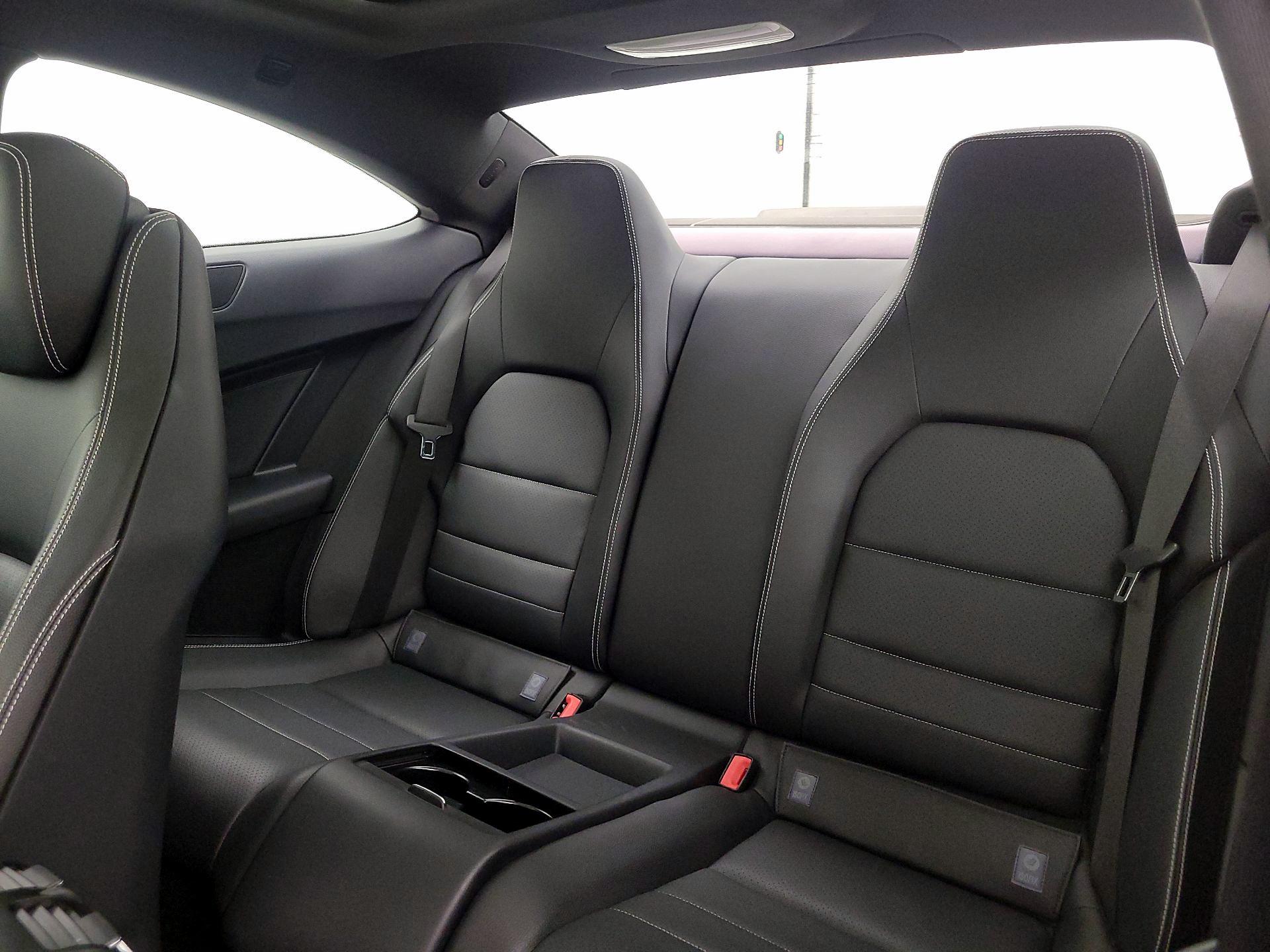 Thumbnail: 2015 Mercedes-Benz C-Class - 18