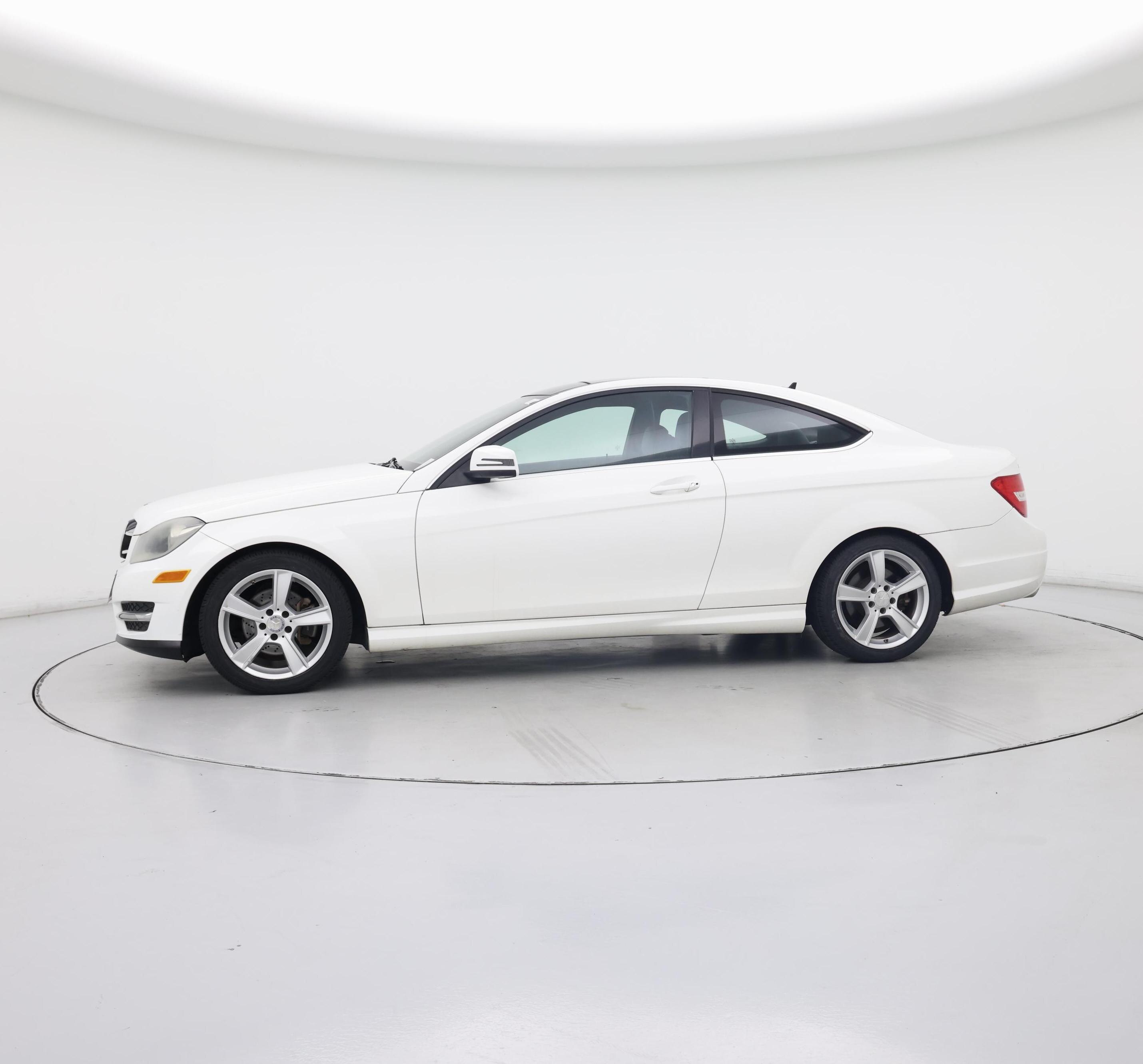Thumbnail: 2015 Mercedes-Benz C-Class - 3