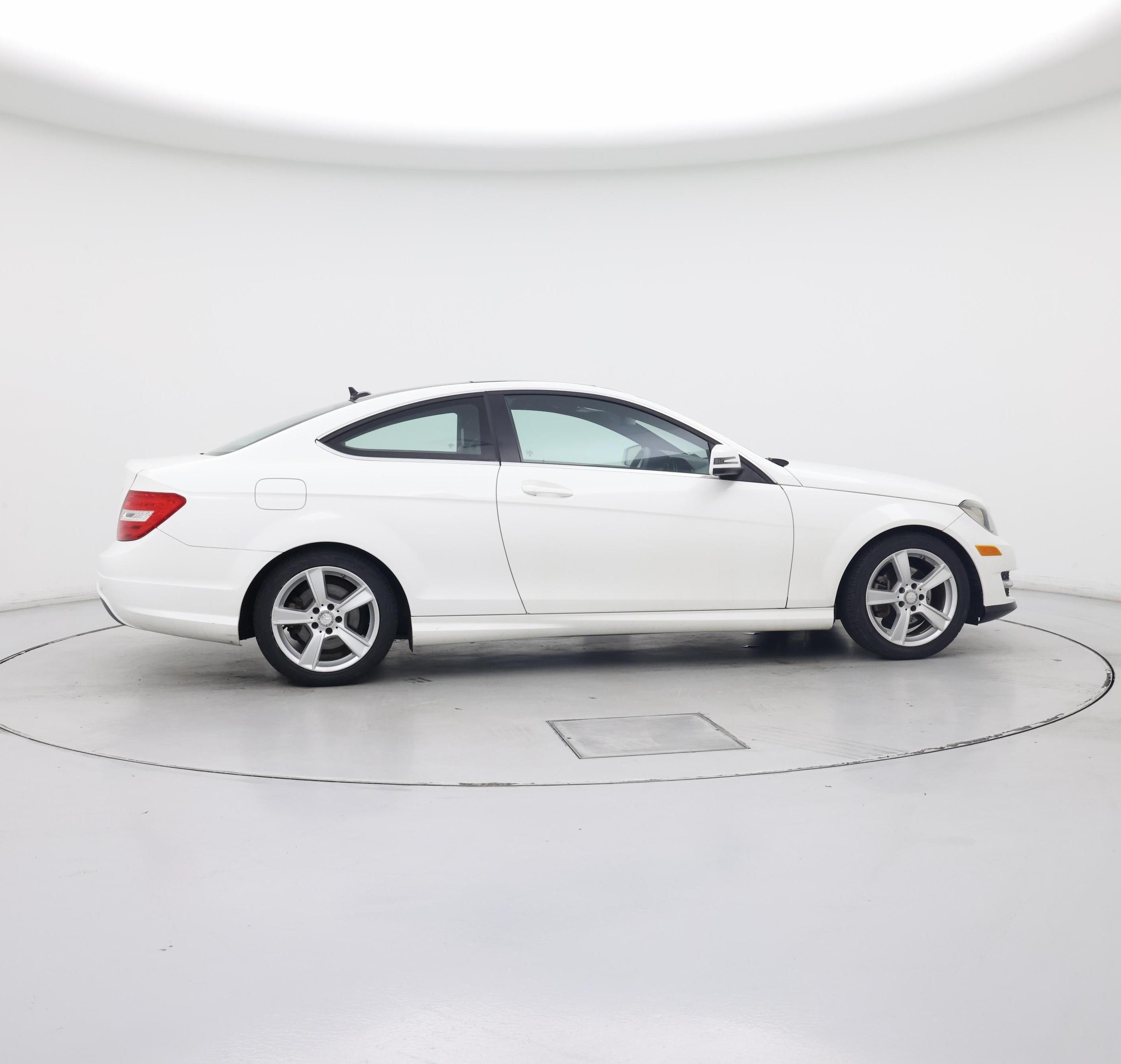 Thumbnail: 2015 Mercedes-Benz C-Class - 7