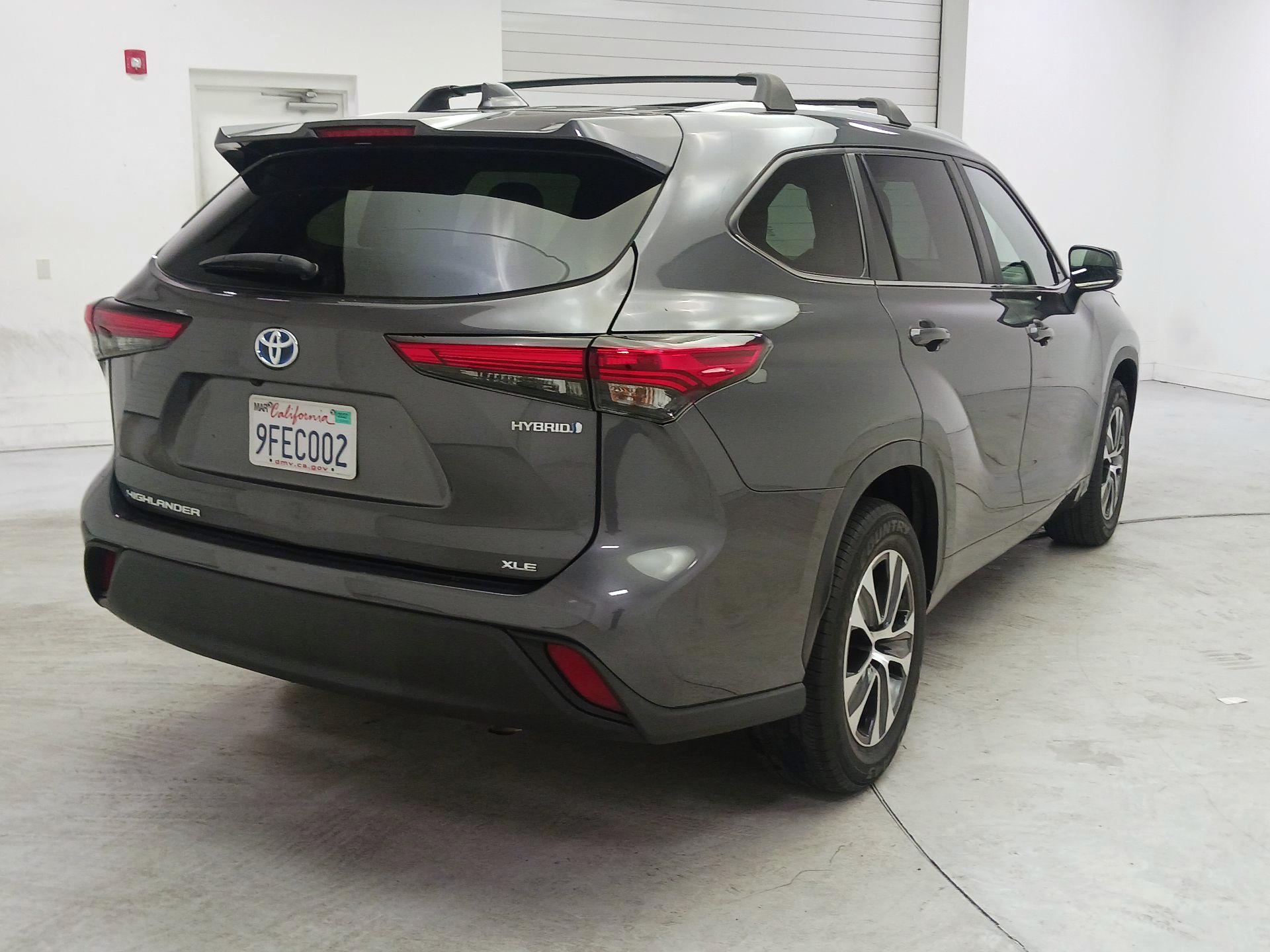 Thumbnail: 2023 Toyota Highlander - 5