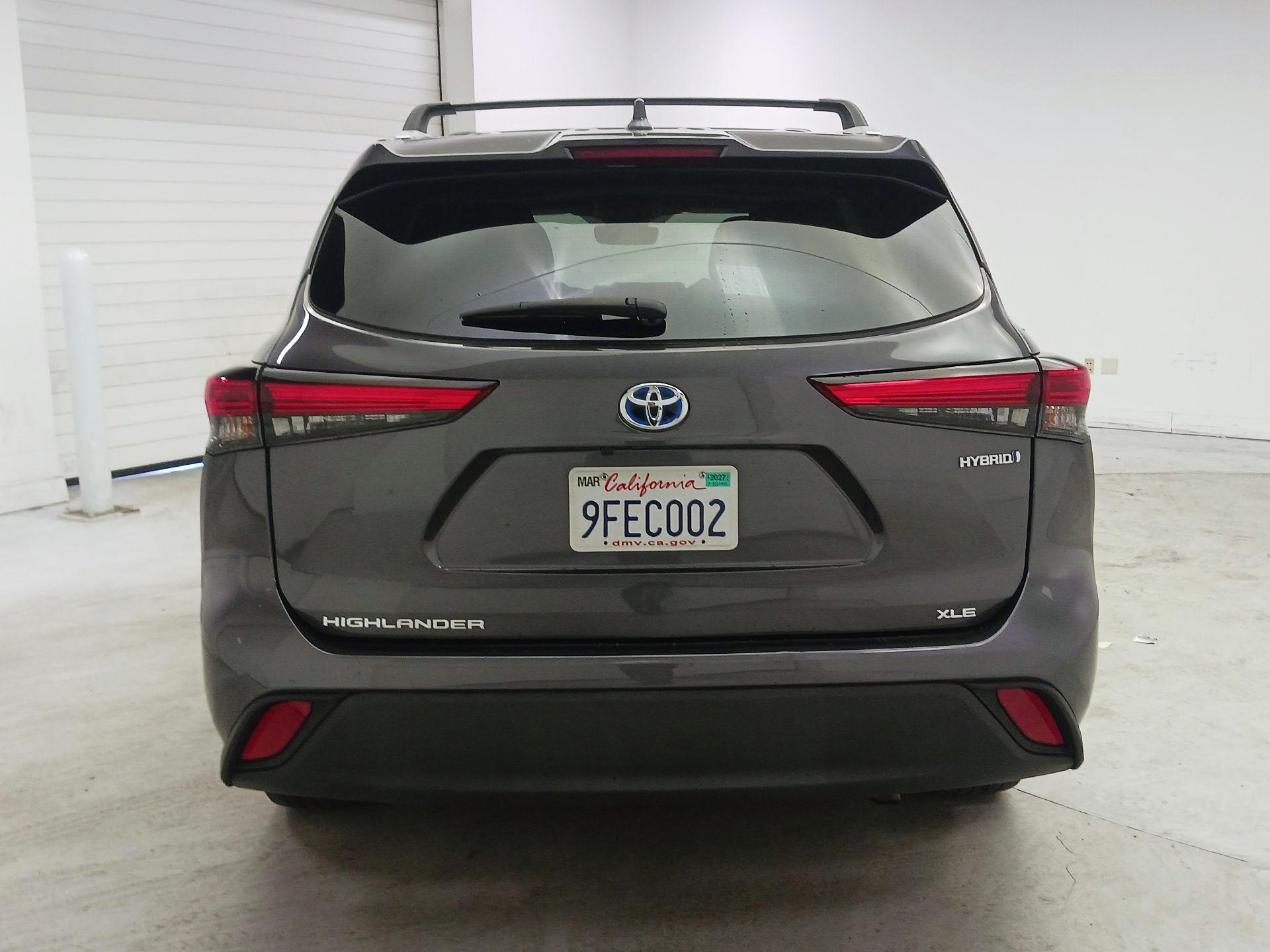 Thumbnail: 2023 Toyota Highlander - 6