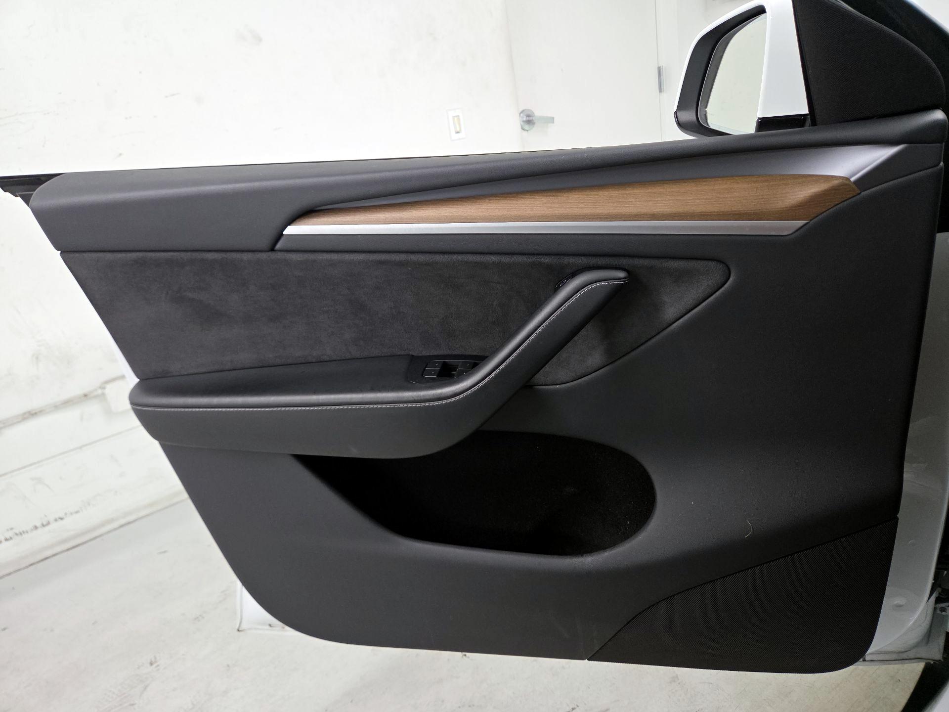 Thumbnail: 2024 Tesla Model Y - 12