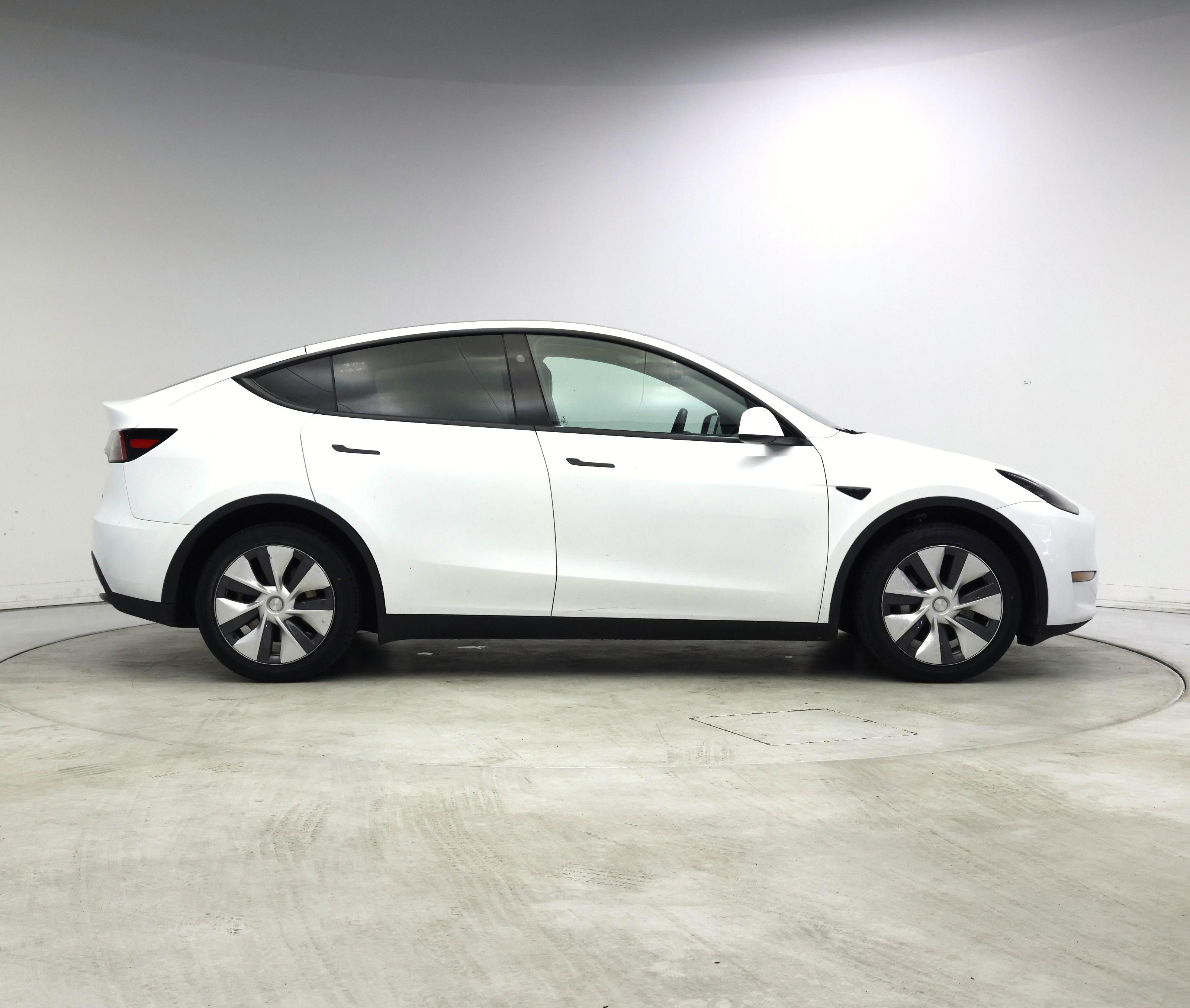 Thumbnail: 2024 Tesla Model Y - 7