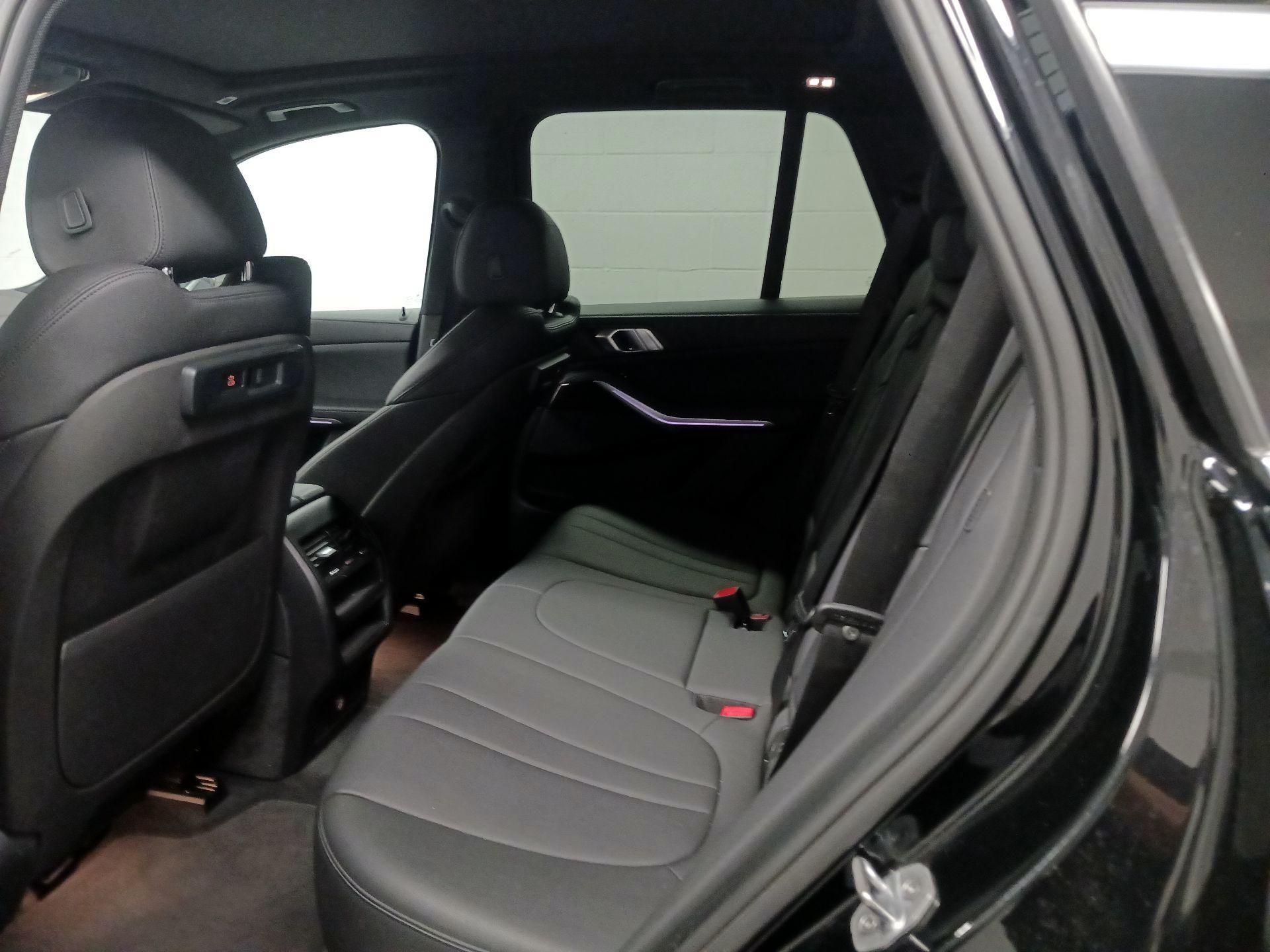 Thumbnail: 2020 BMW X5 - 17