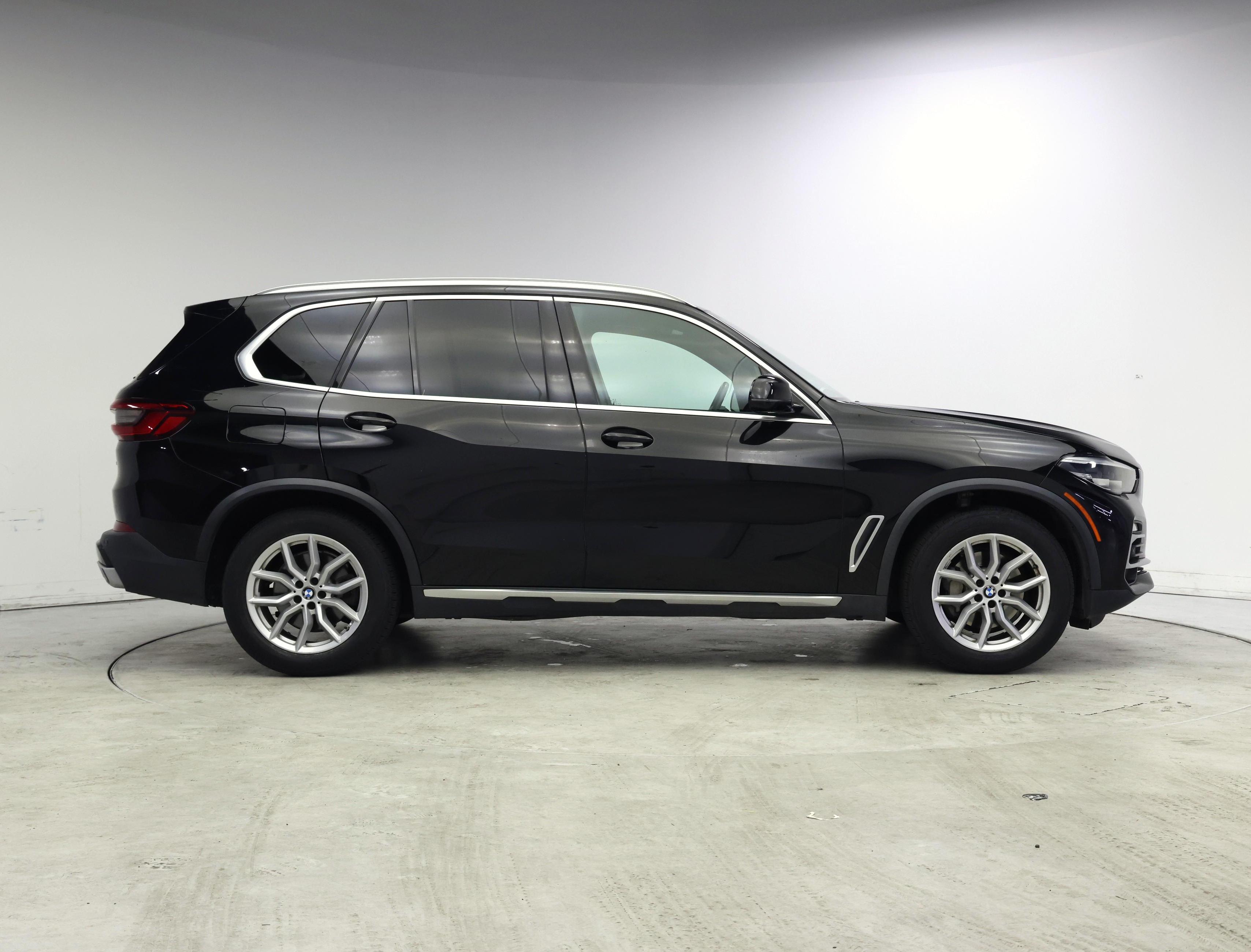Thumbnail: 2020 BMW X5 - 7