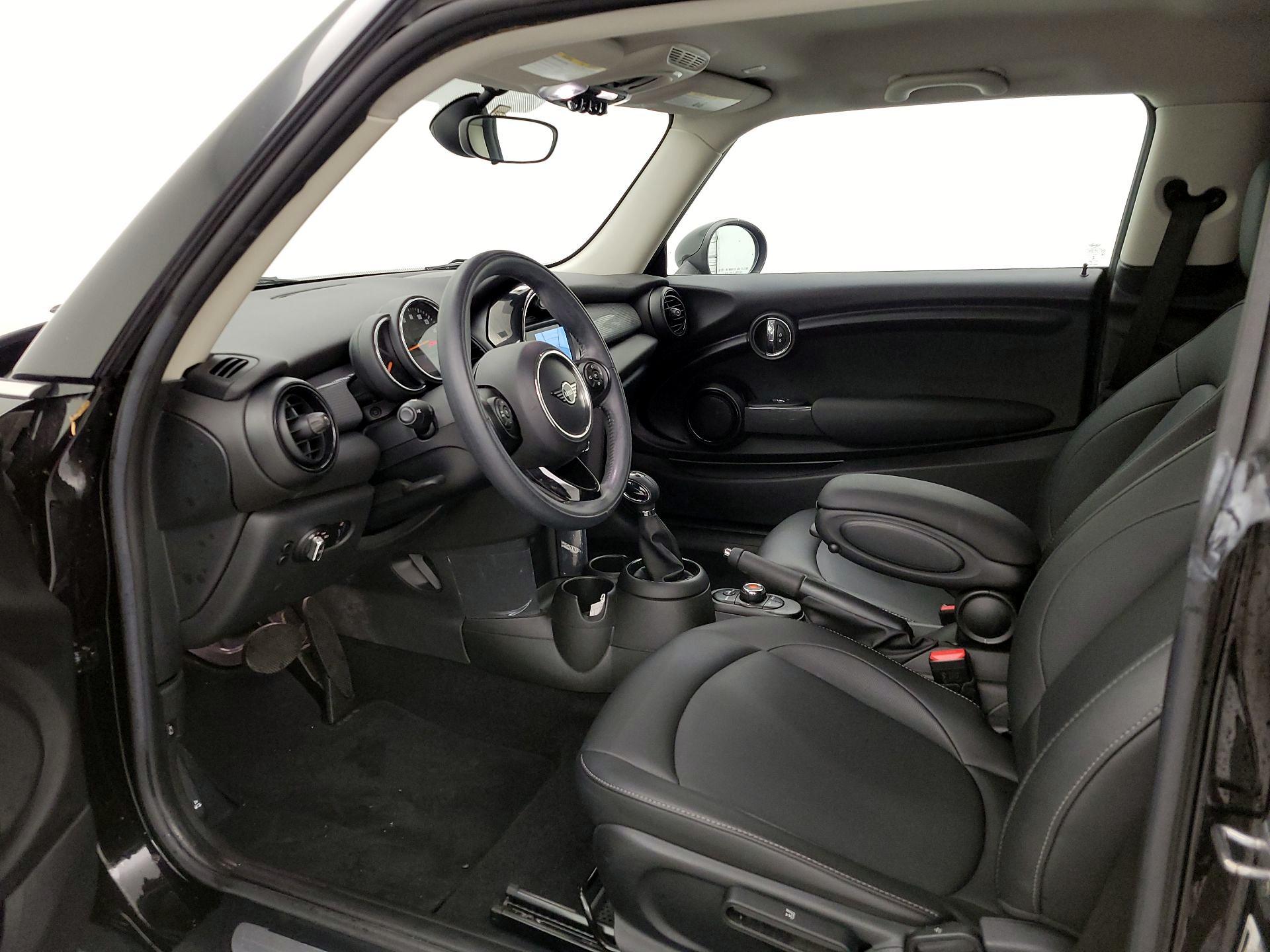 Thumbnail: 2019 MINI Cooper Hardtop - 11