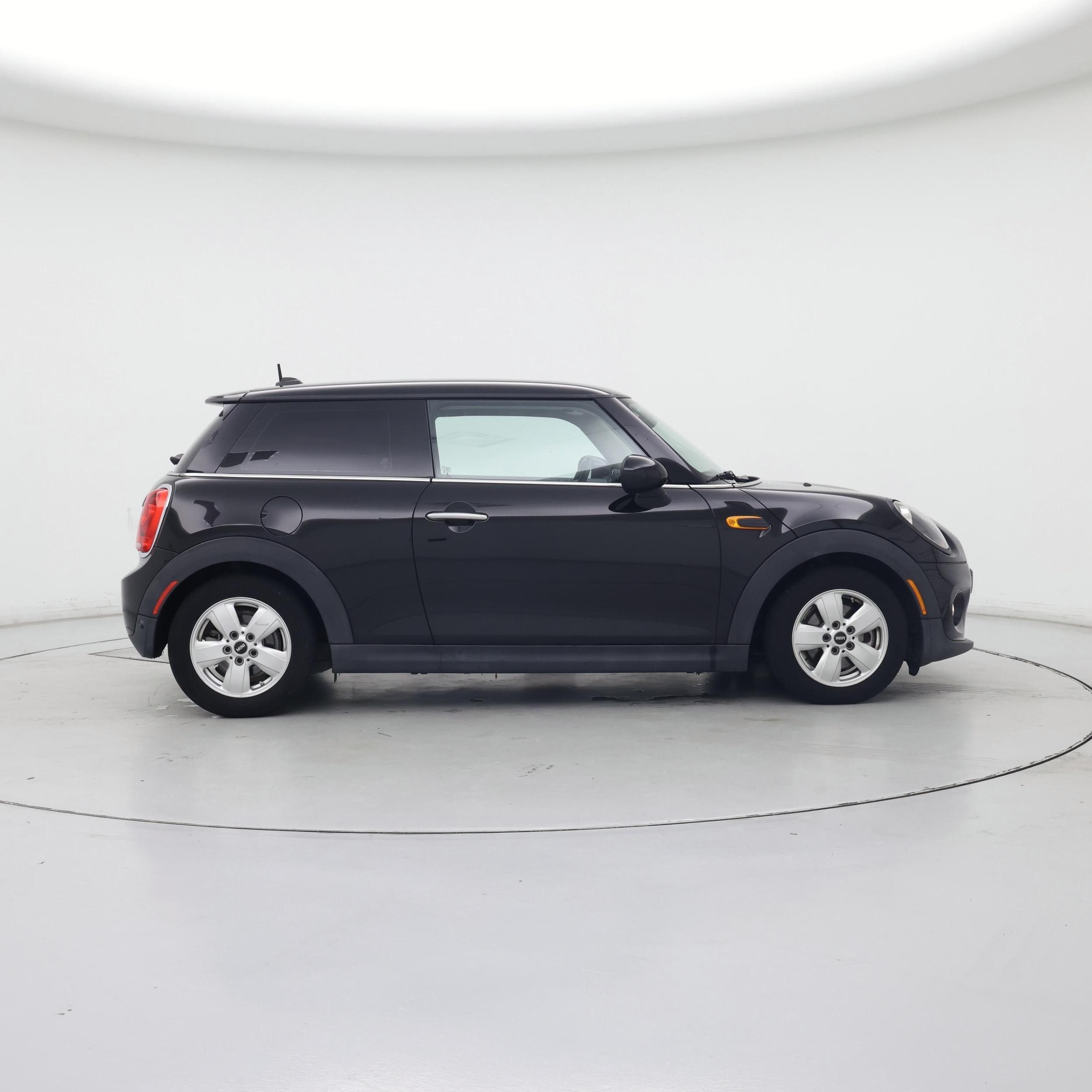 Thumbnail: 2019 MINI Cooper Hardtop - 7
