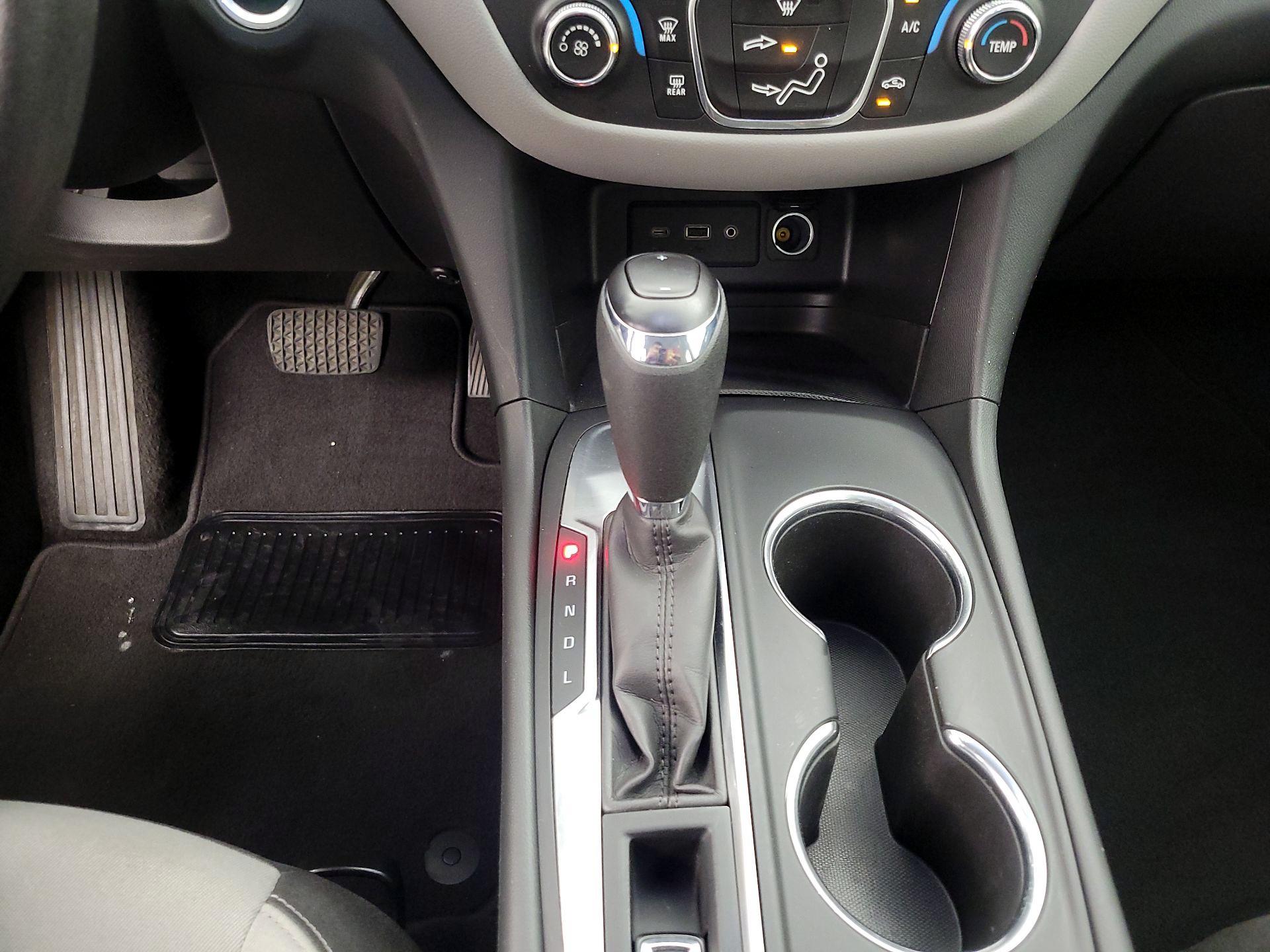 Thumbnail: 2019 Chevrolet Equinox - 17