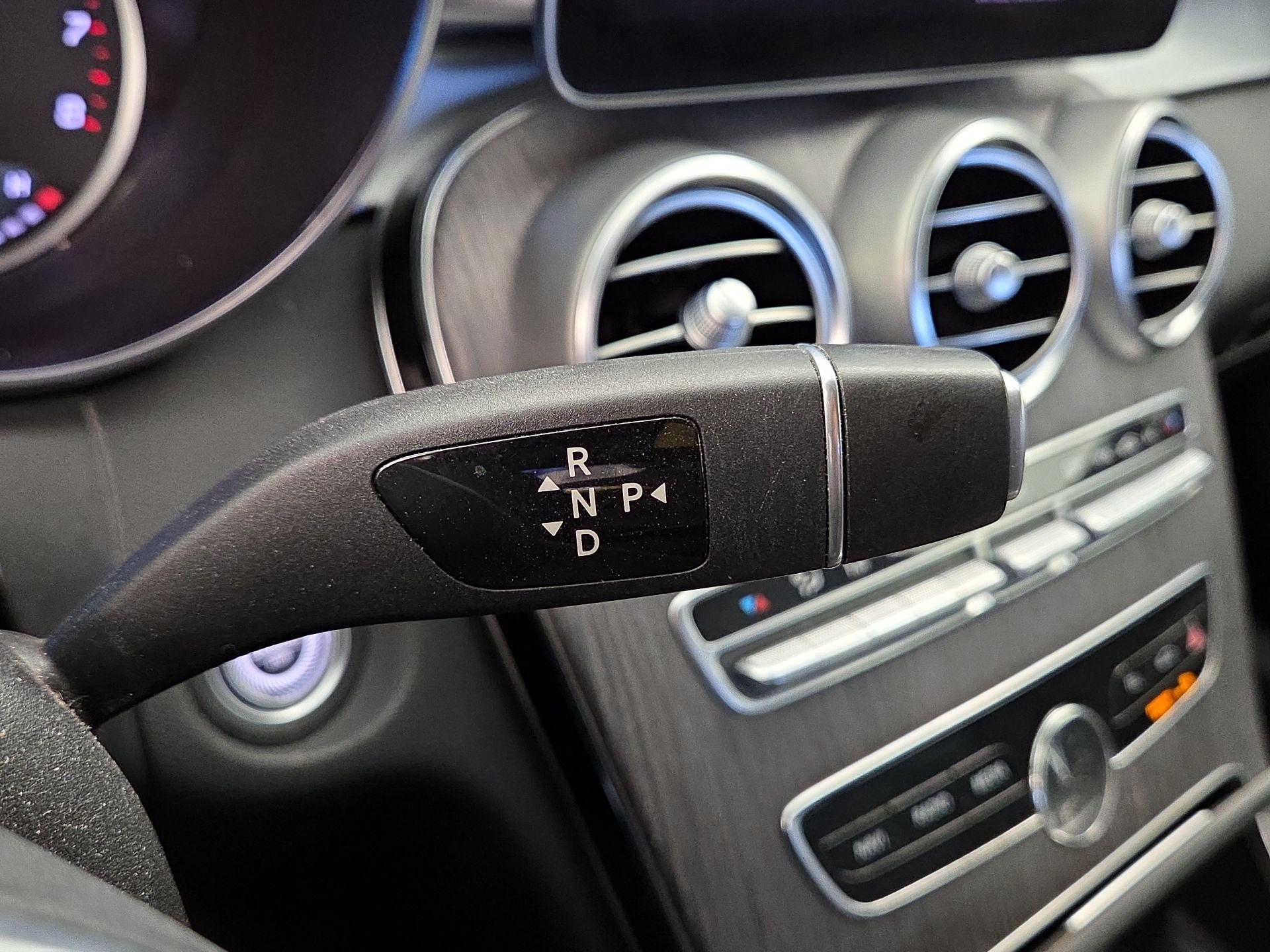Thumbnail: 2019 Mercedes-Benz C-Class - 17