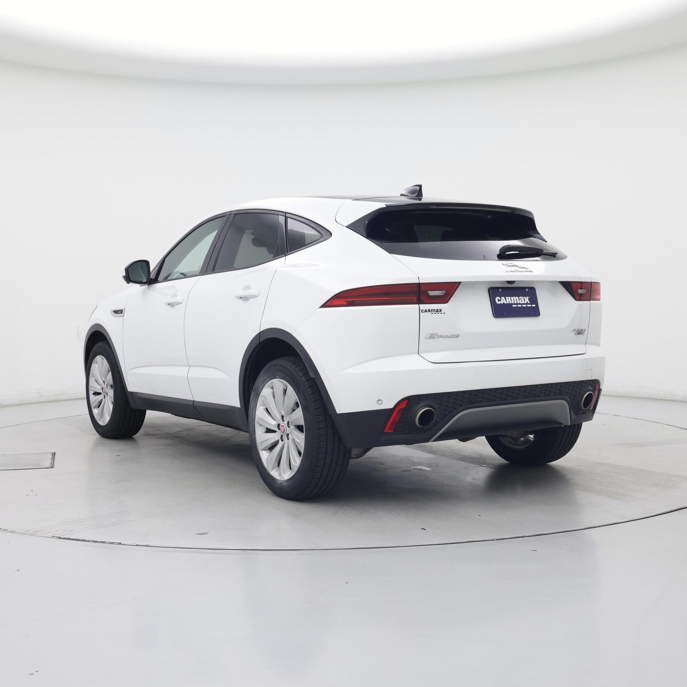 Thumbnail: 2018 Jaguar E-Pace - 2