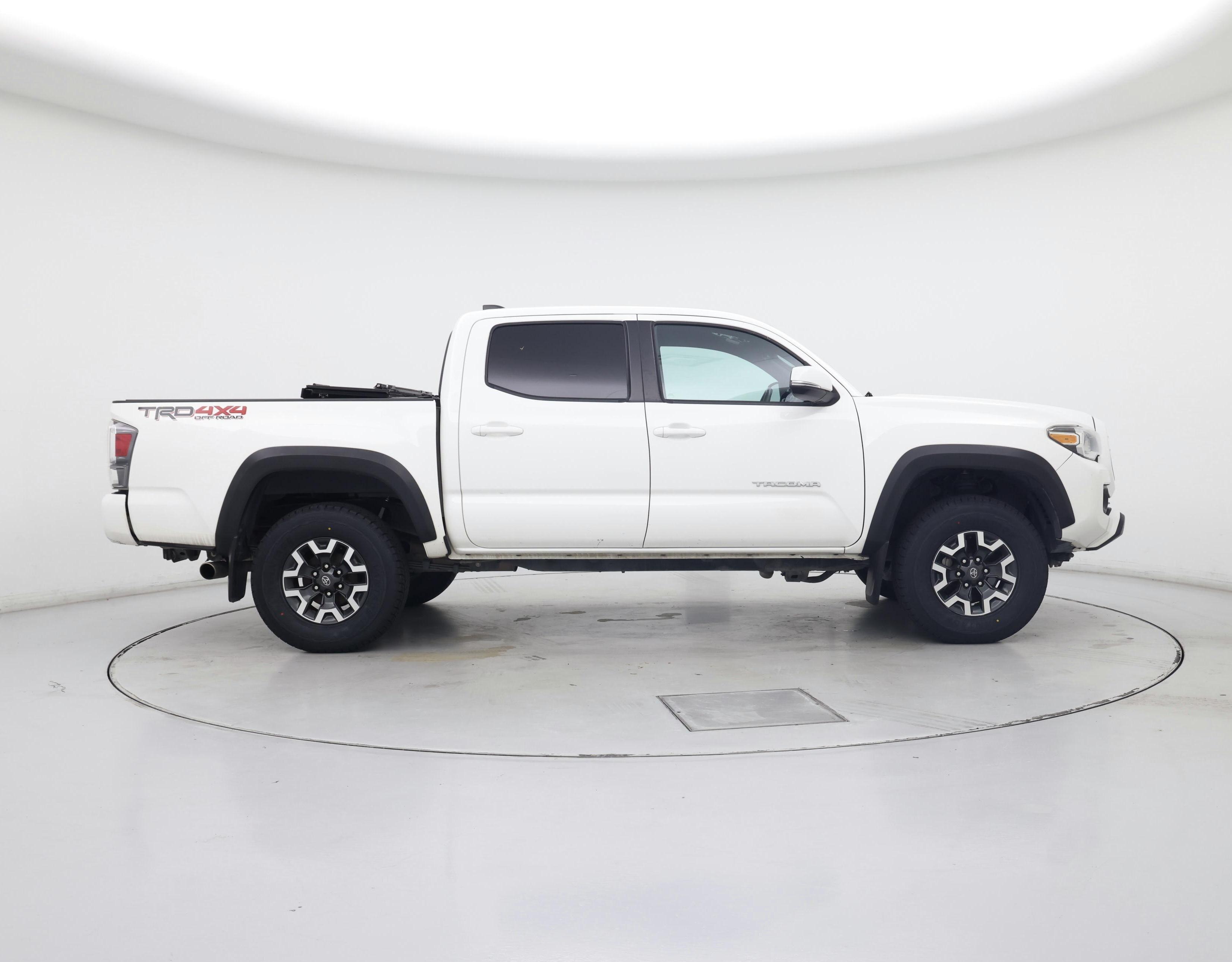 Thumbnail: 2021 Toyota Tacoma - 7