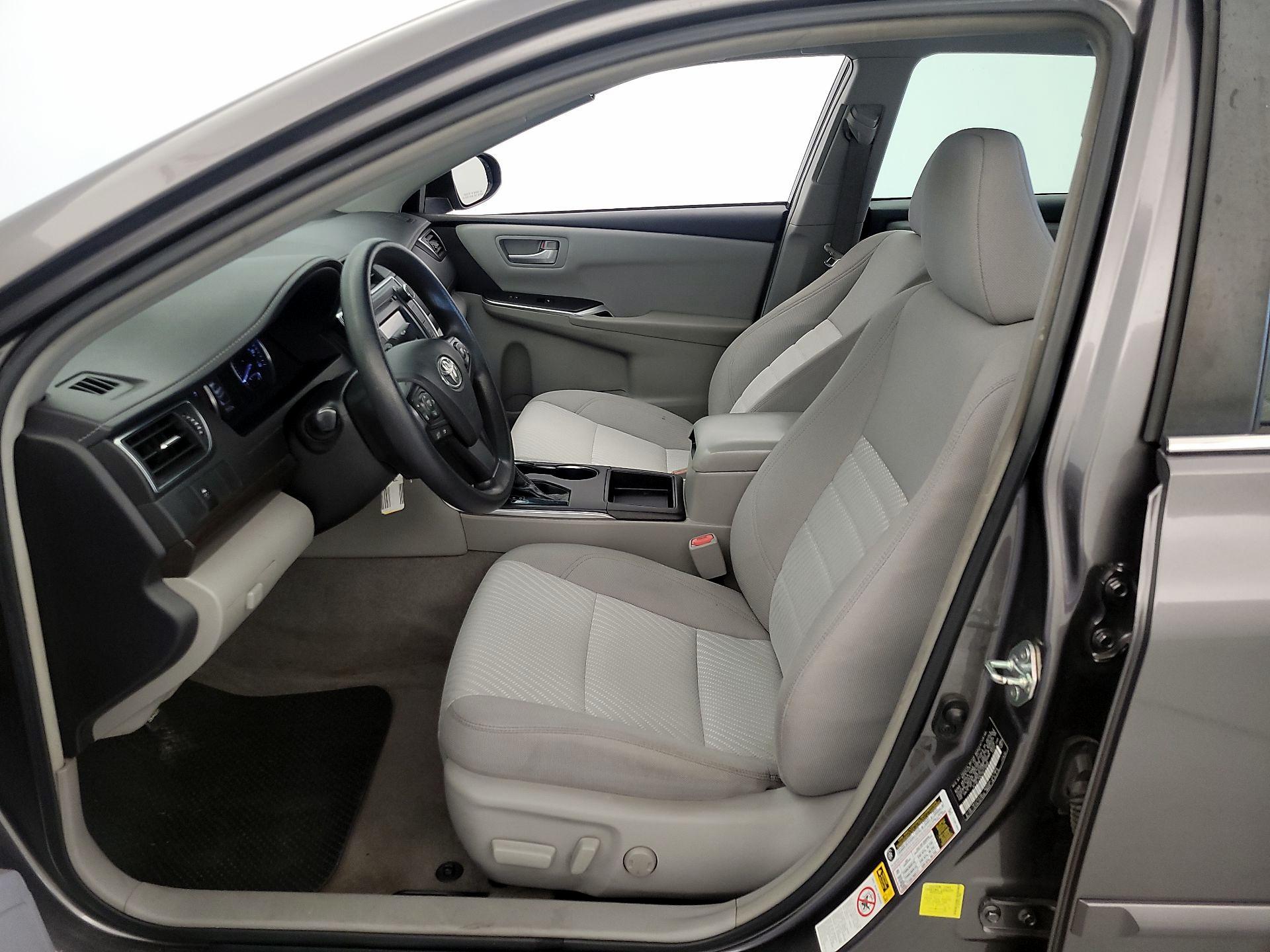 Thumbnail: 2017 Toyota Camry - 11