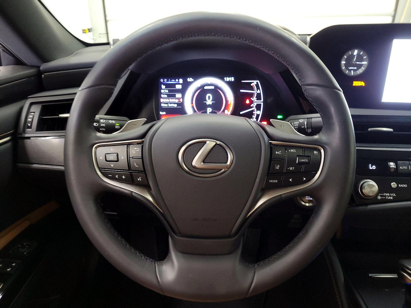 2023 Lexus ES 350 - Photo 11