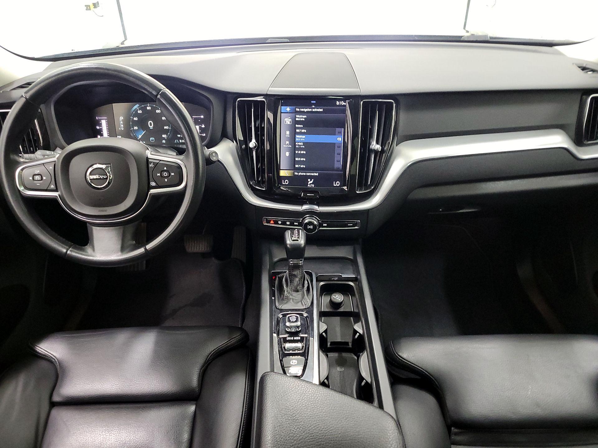 Thumbnail: 2019 Volvo XC60 - 9