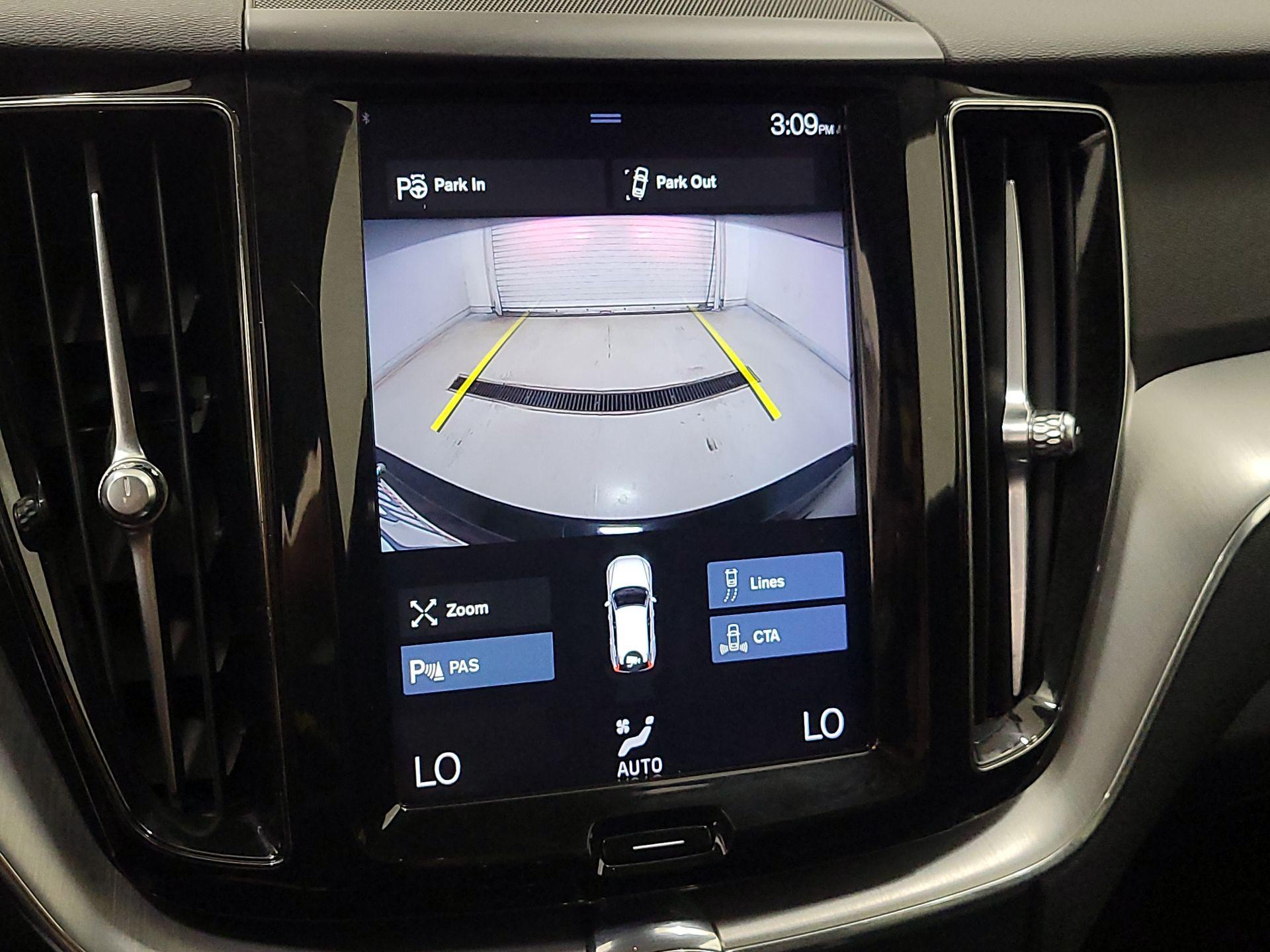 Thumbnail: 2019 Volvo XC60 - 14