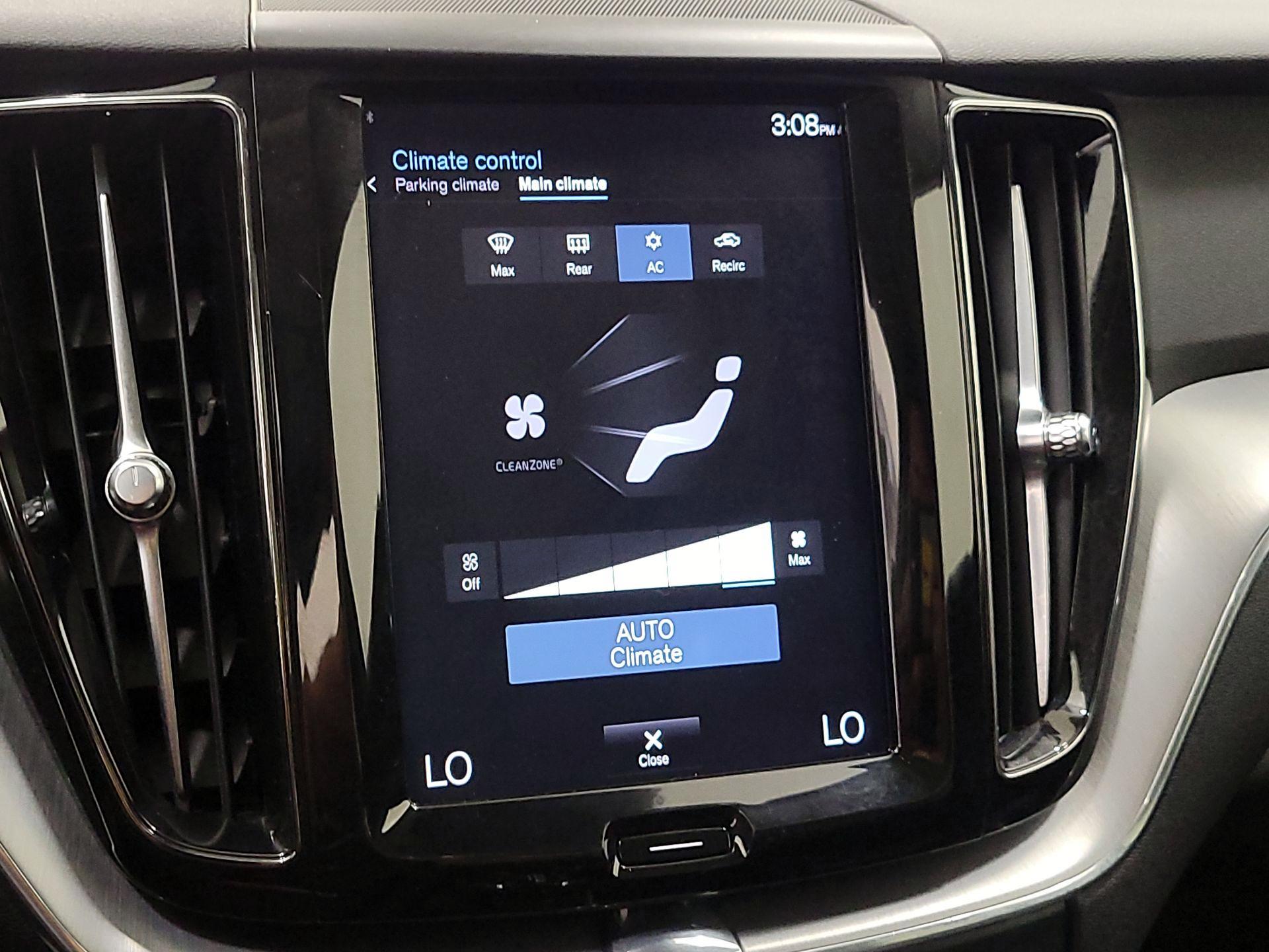 Thumbnail: 2019 Volvo XC60 - 16