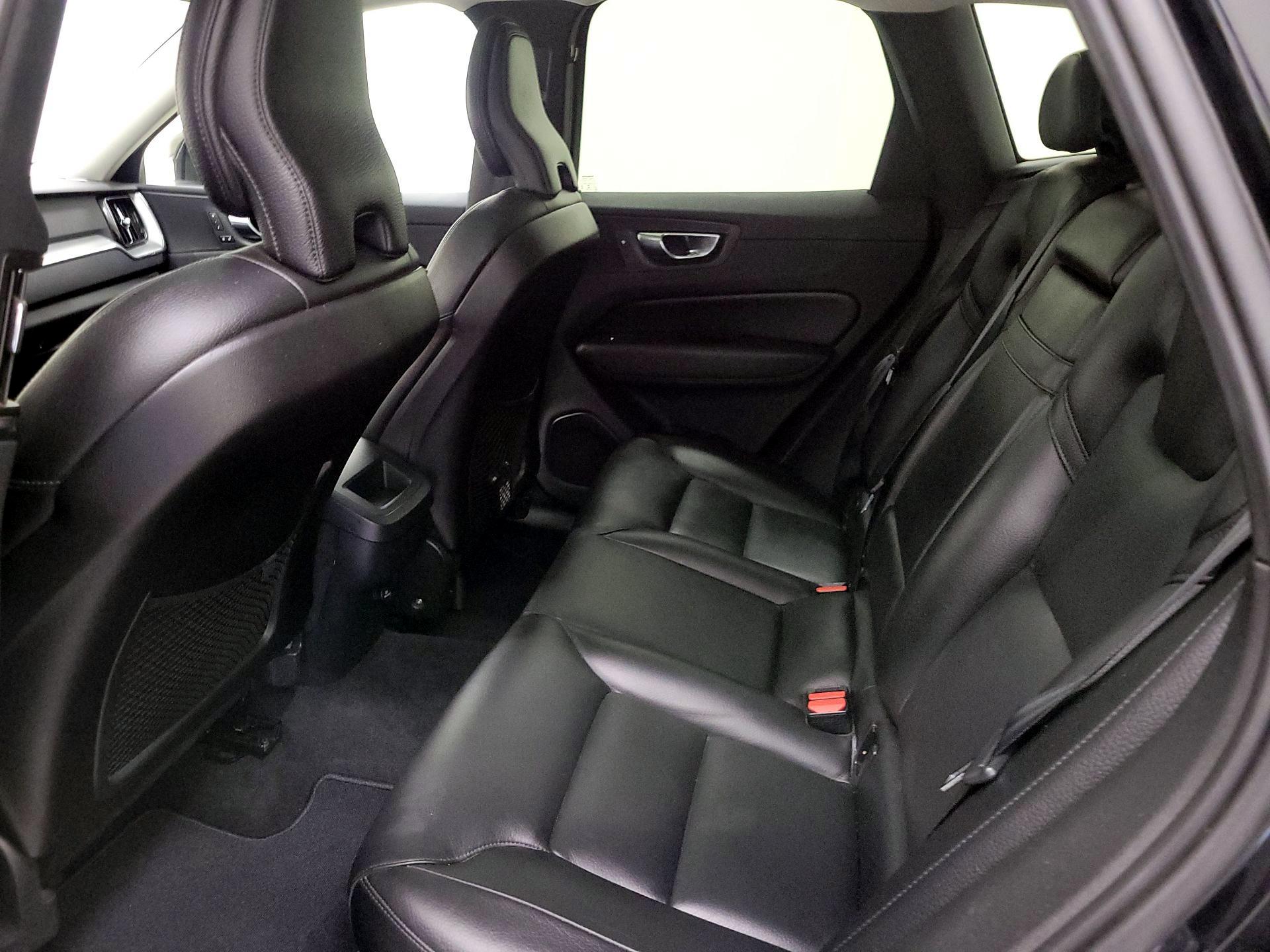 Thumbnail: 2019 Volvo XC60 - 20