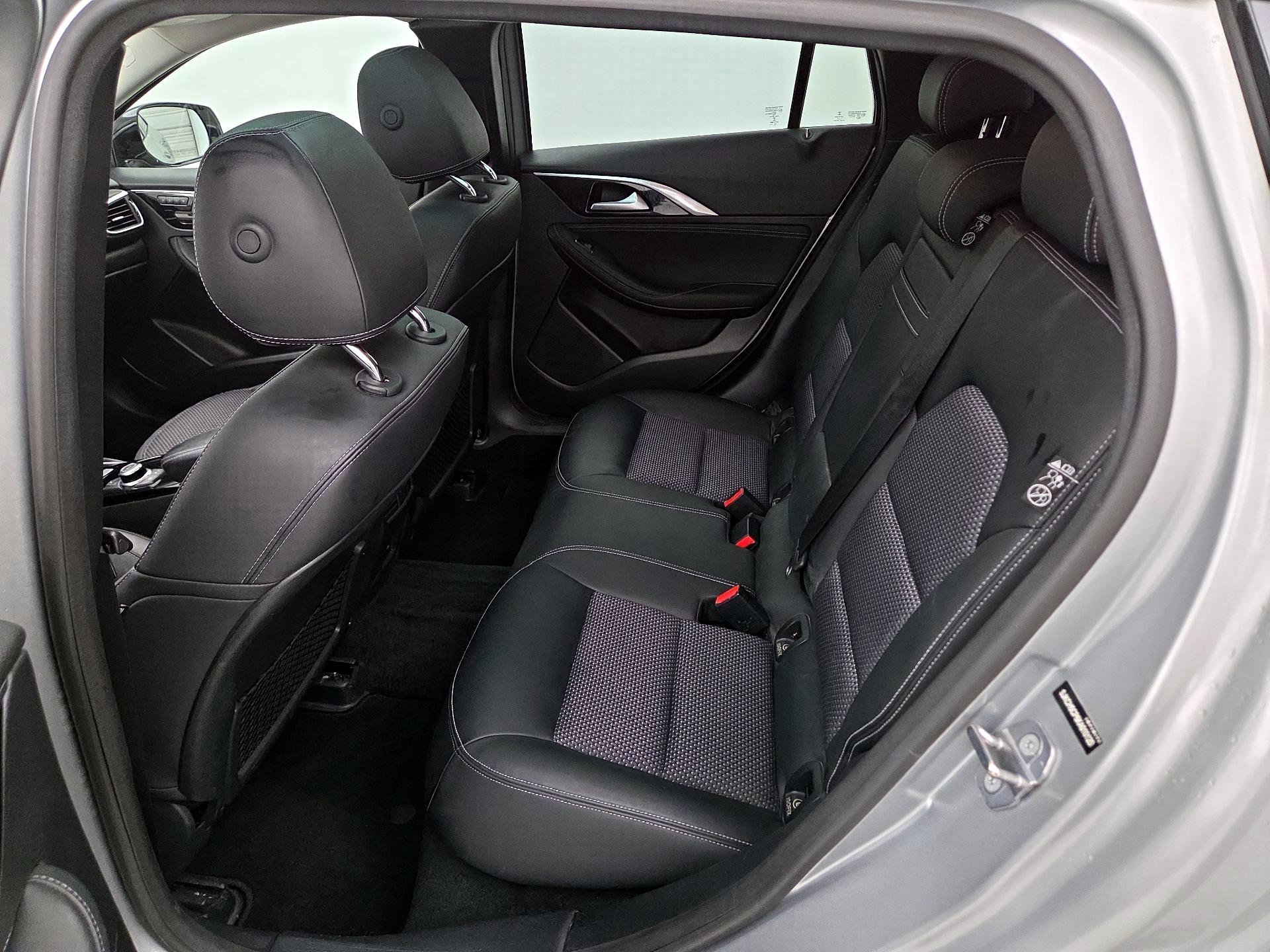 Thumbnail: 2019 INFINITI QX30 - 20